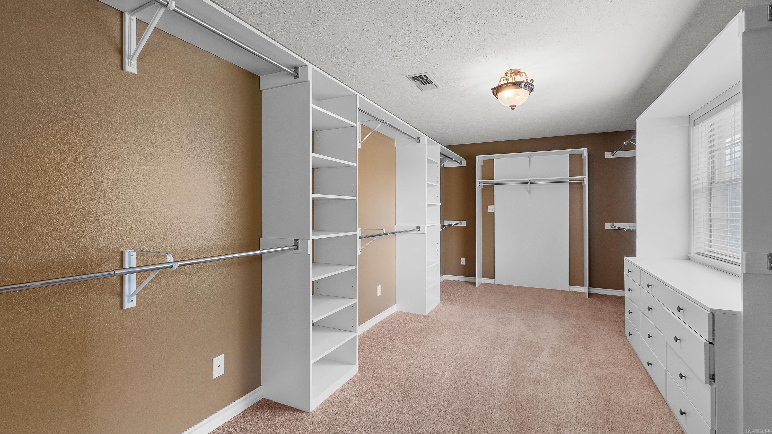 7005 Forest Oak  Texarkana, AR