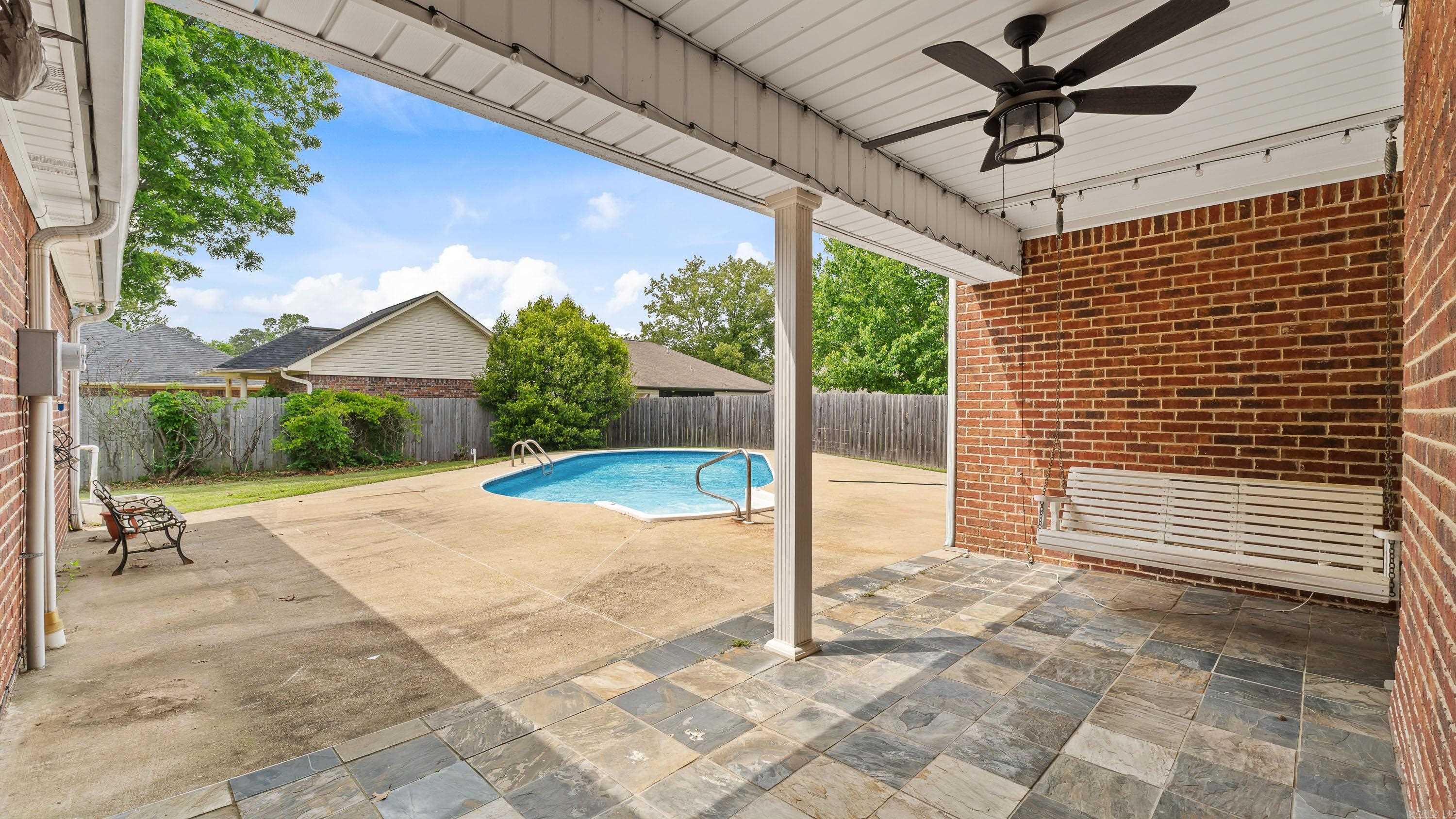 7005 Forest Oak  Texarkana, AR