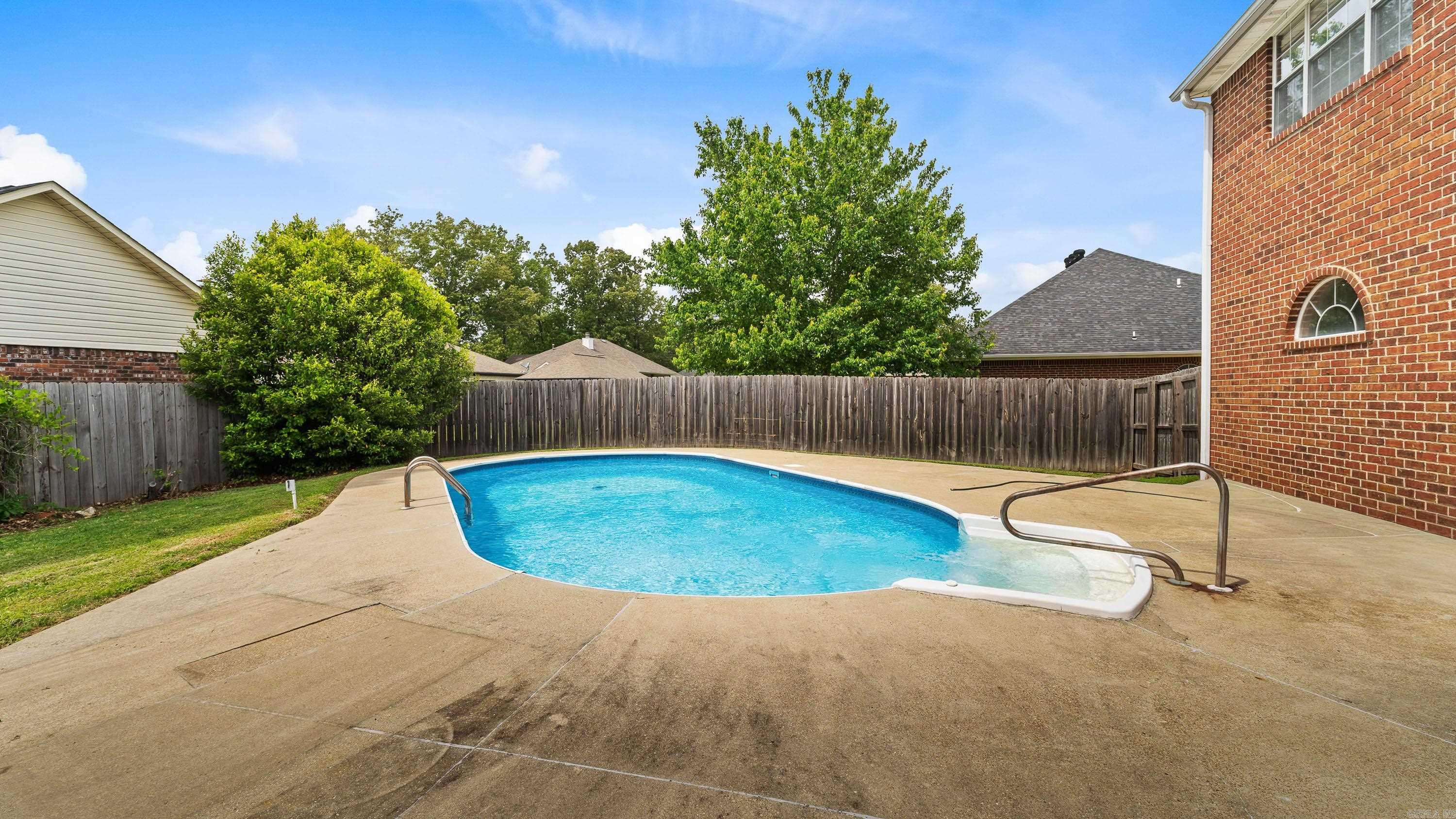 7005 Forest Oak  Texarkana, AR