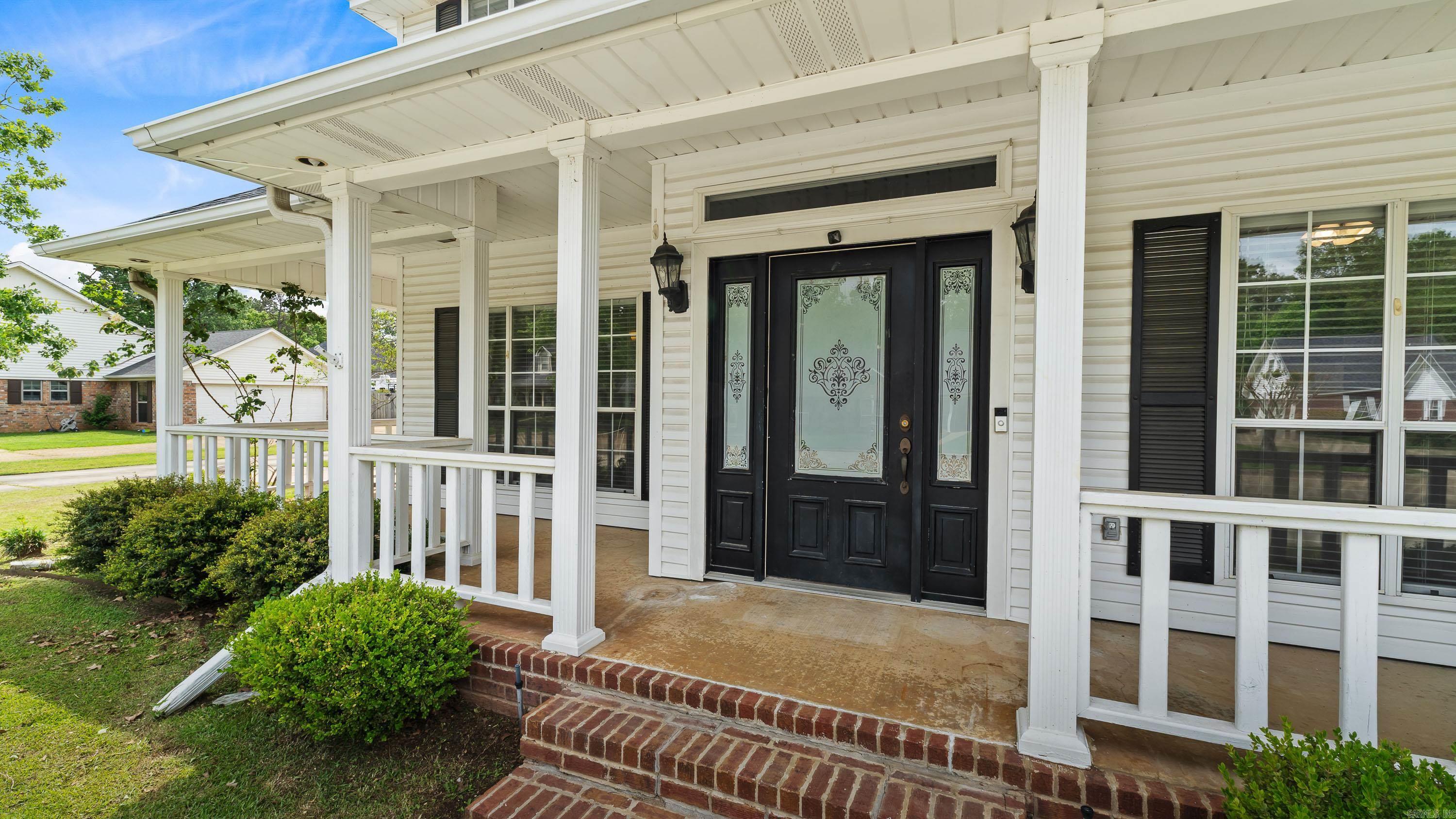 7005 Forest Oak  Texarkana, AR