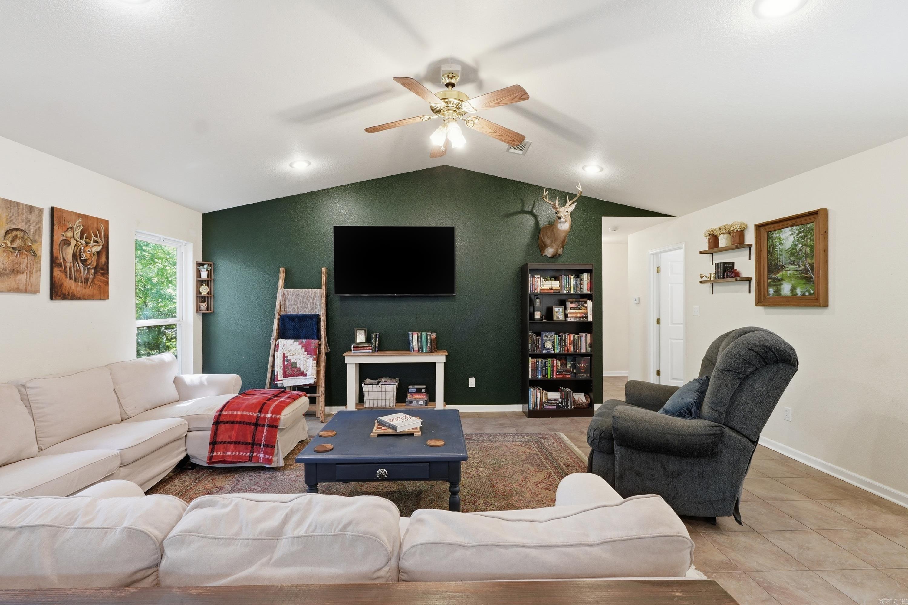 229 Adcock Rd  Hot Springs, AR