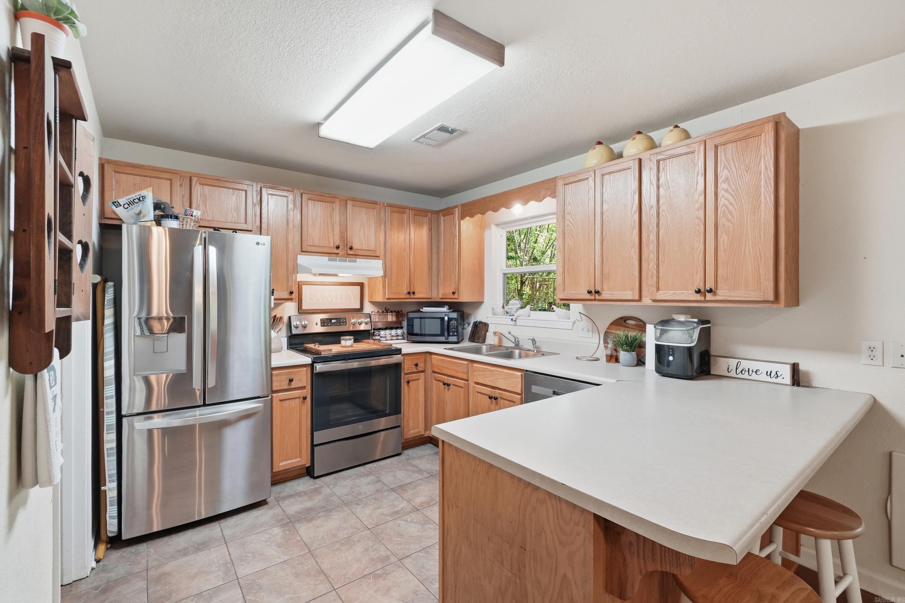 229 Adcock Rd  Hot Springs, AR