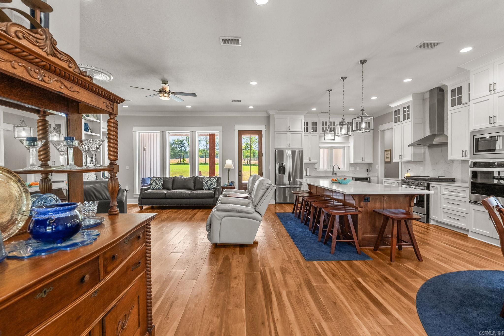 107 Holloway  Greenbrier, AR