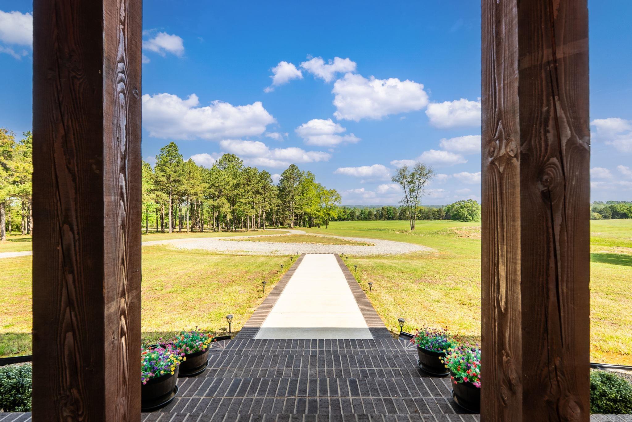 107 Holloway  Greenbrier, AR