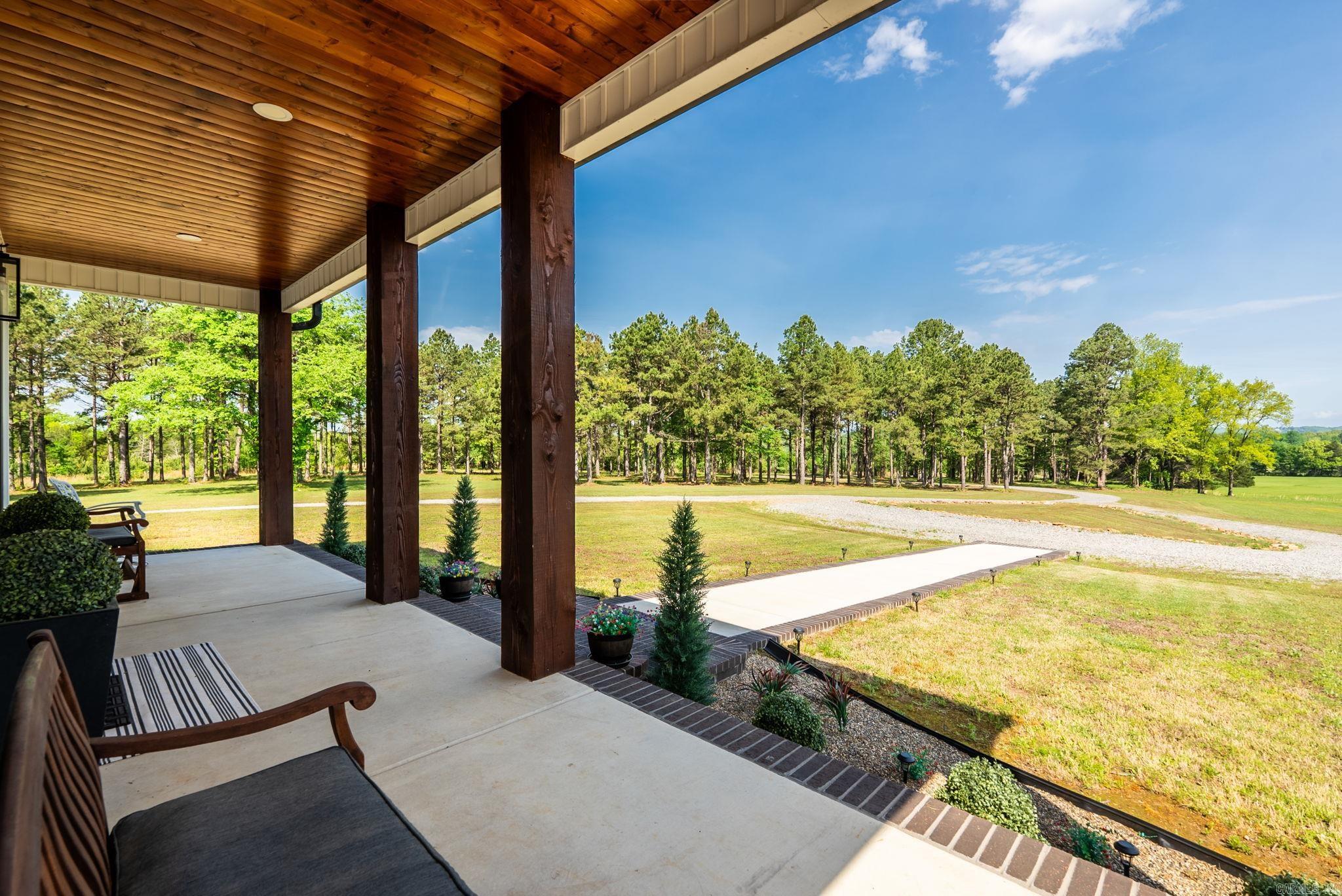 107 Holloway  Greenbrier, AR