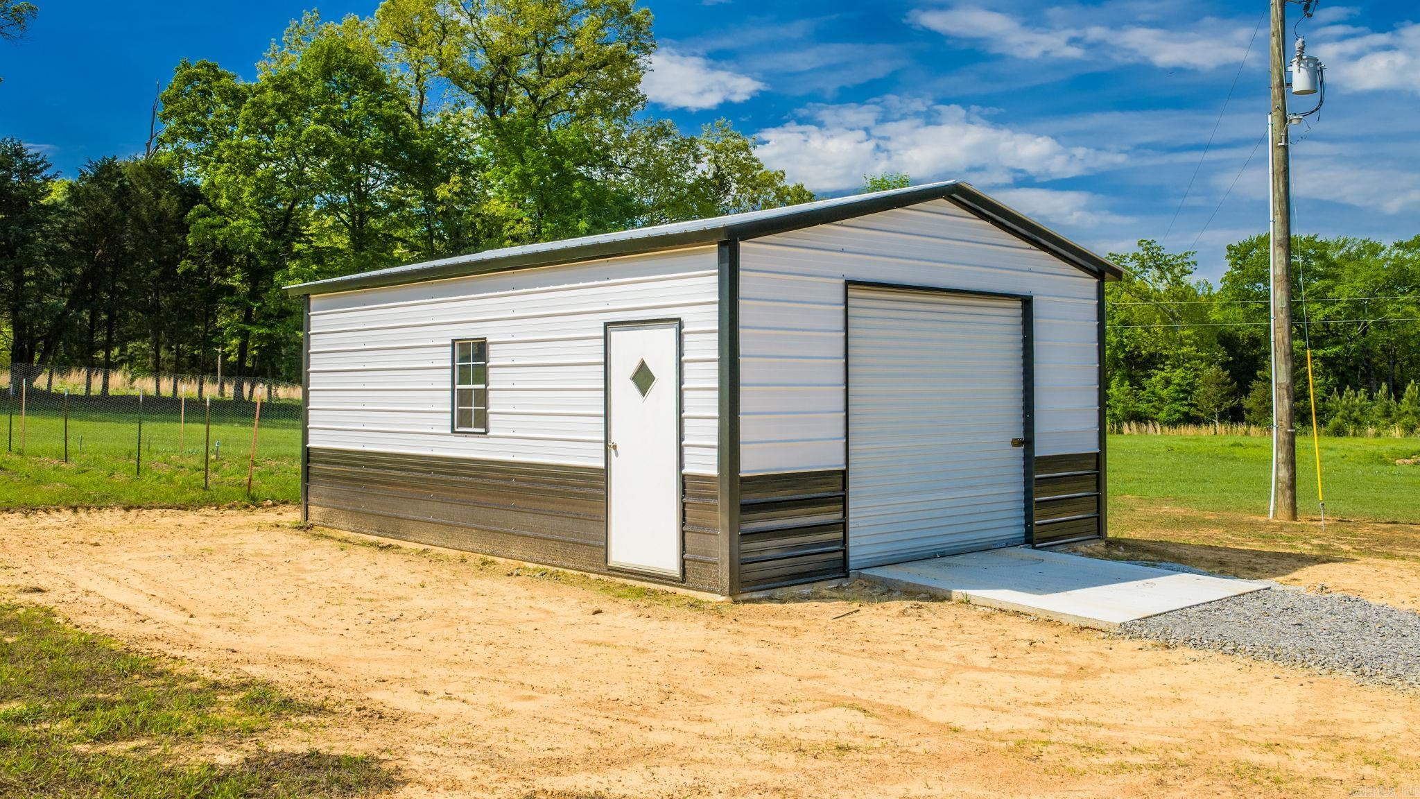 107 Holloway  Greenbrier, AR