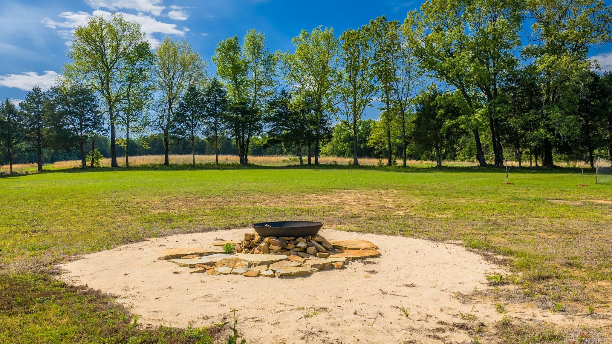 107 Holloway  Greenbrier, AR