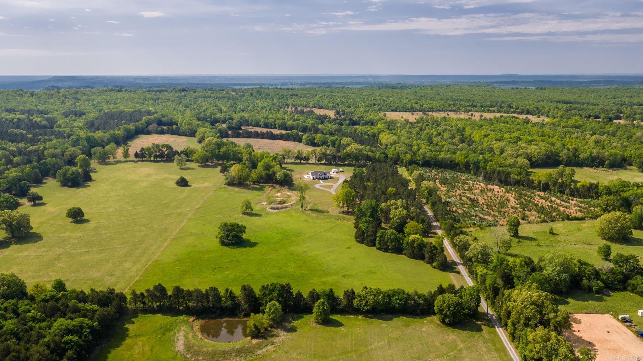 107 Holloway  Greenbrier, AR