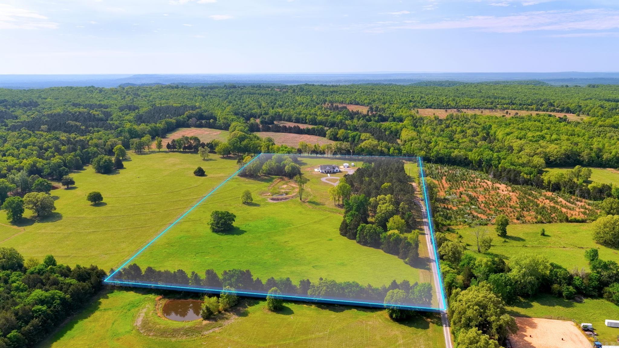 107 Holloway  Greenbrier, AR