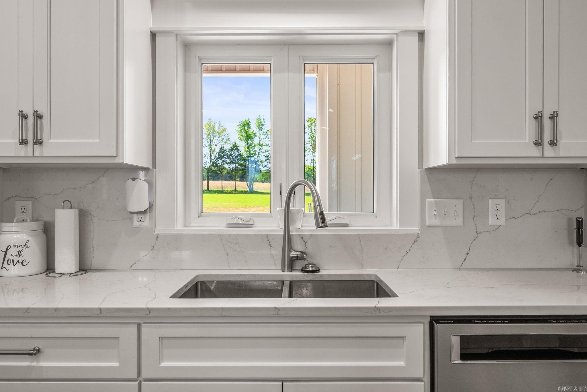 107 Holloway  Greenbrier, AR