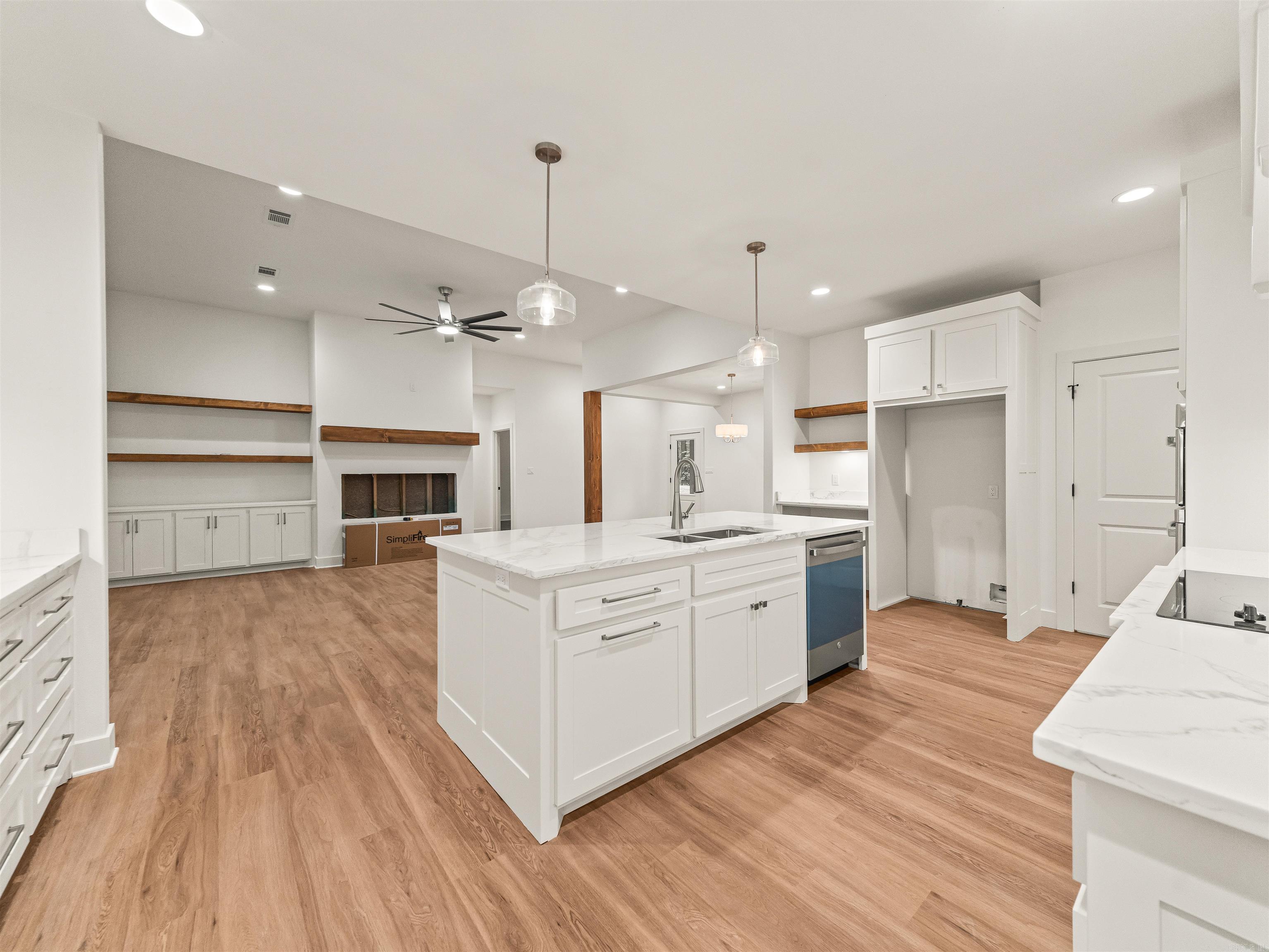 13 Corvera Place Hot Springs Village, AR 71909