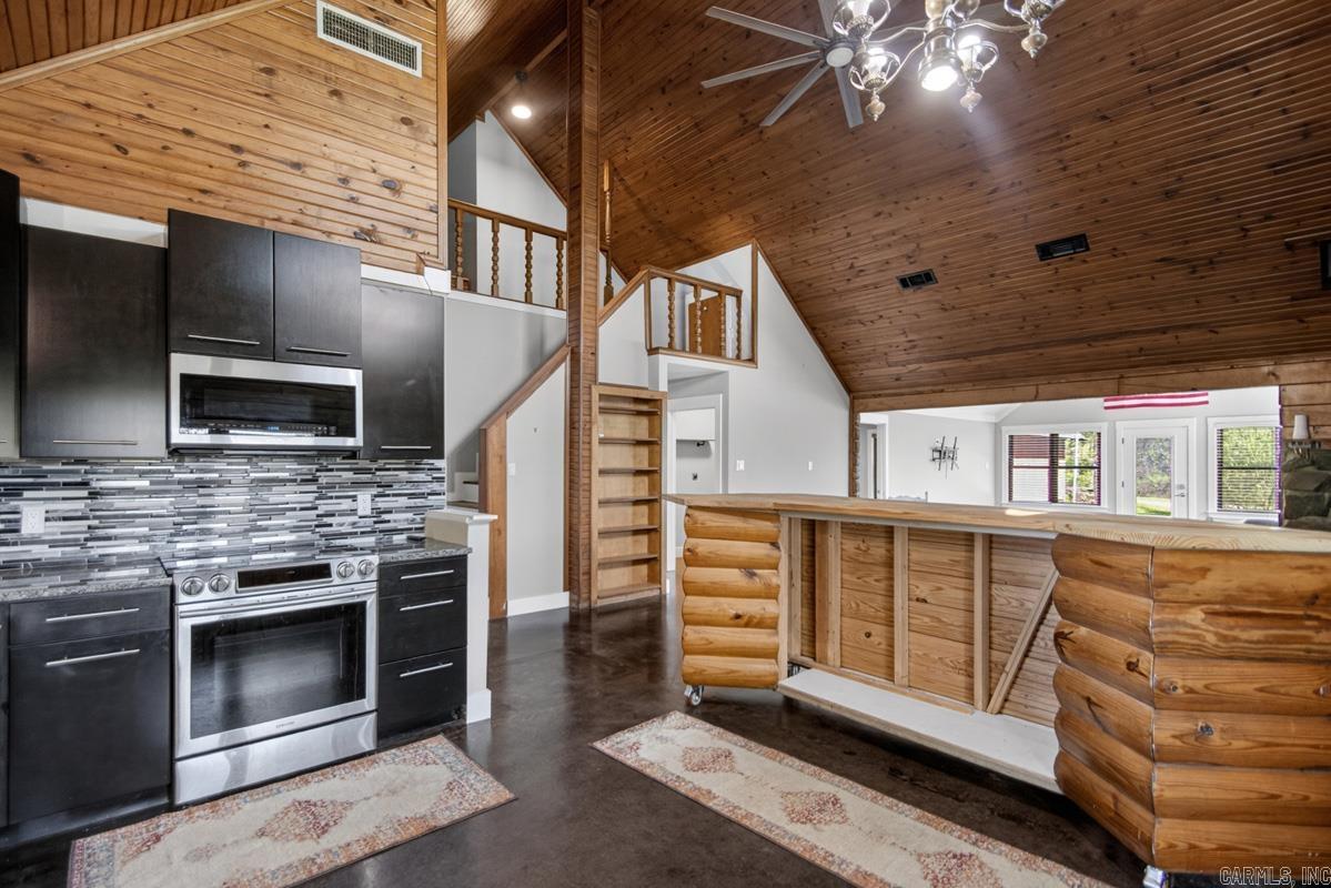 1028 Woody  Bryant, AR