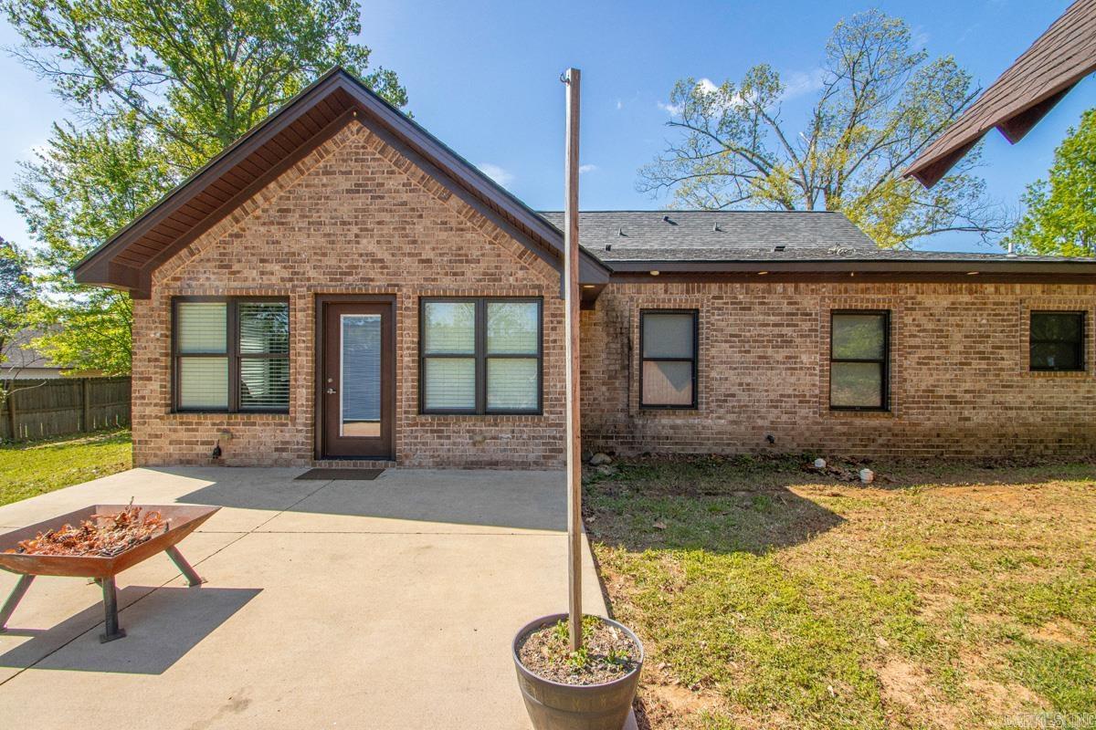 1028 Woody  Bryant, AR
