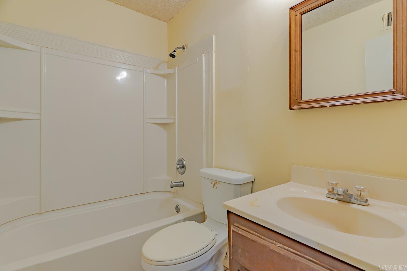 1900 Cedar Heights Dr. 405 Melrose St. Jonesboro, AR