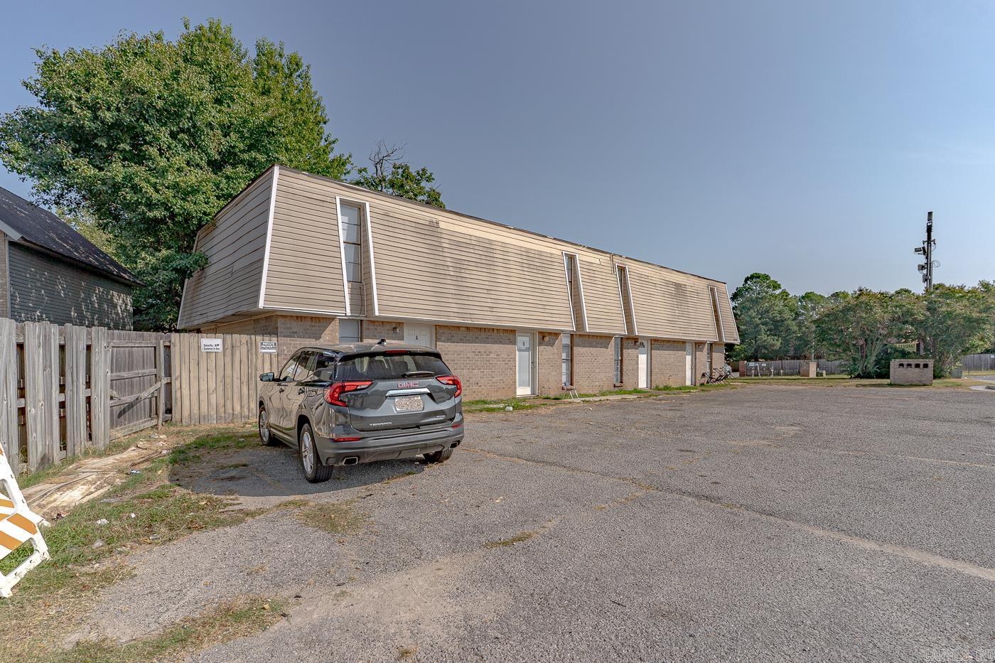 1900 Cedar Heights Dr. 405 Melrose St. Jonesboro, AR