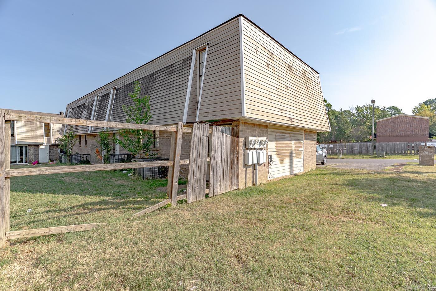 1900 Cedar Heights Dr. 405 Melrose St. Jonesboro, AR