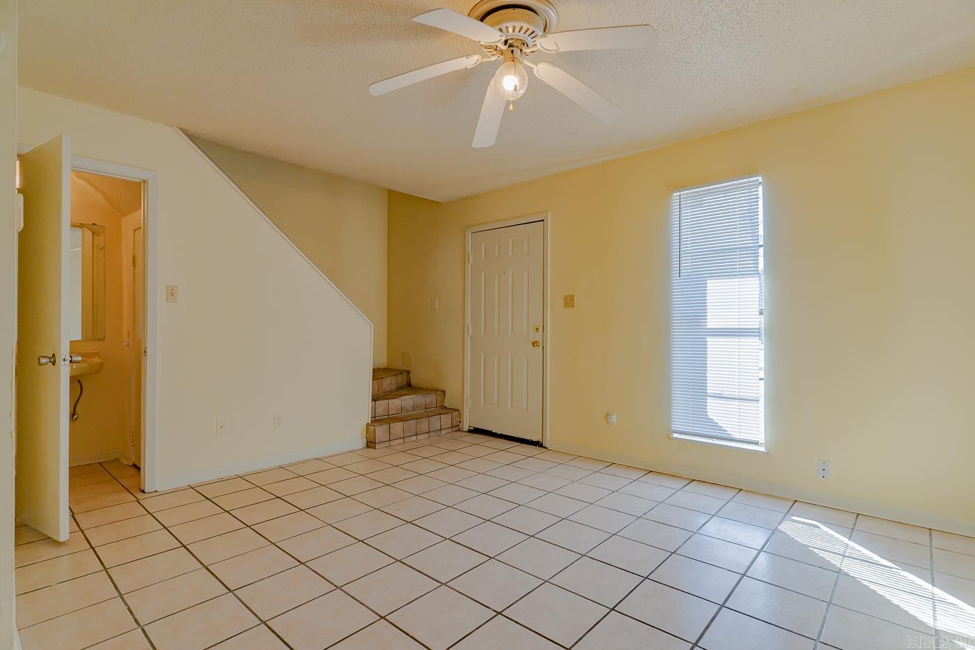 1900 Cedar Heights Dr. 405 Melrose St. Jonesboro, AR