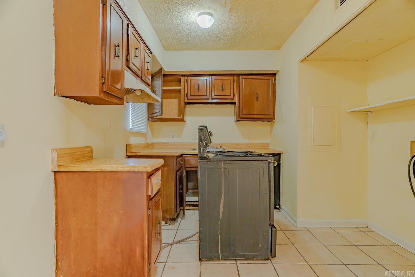 1900 Cedar Heights Dr. 405 Melrose St. Jonesboro, AR