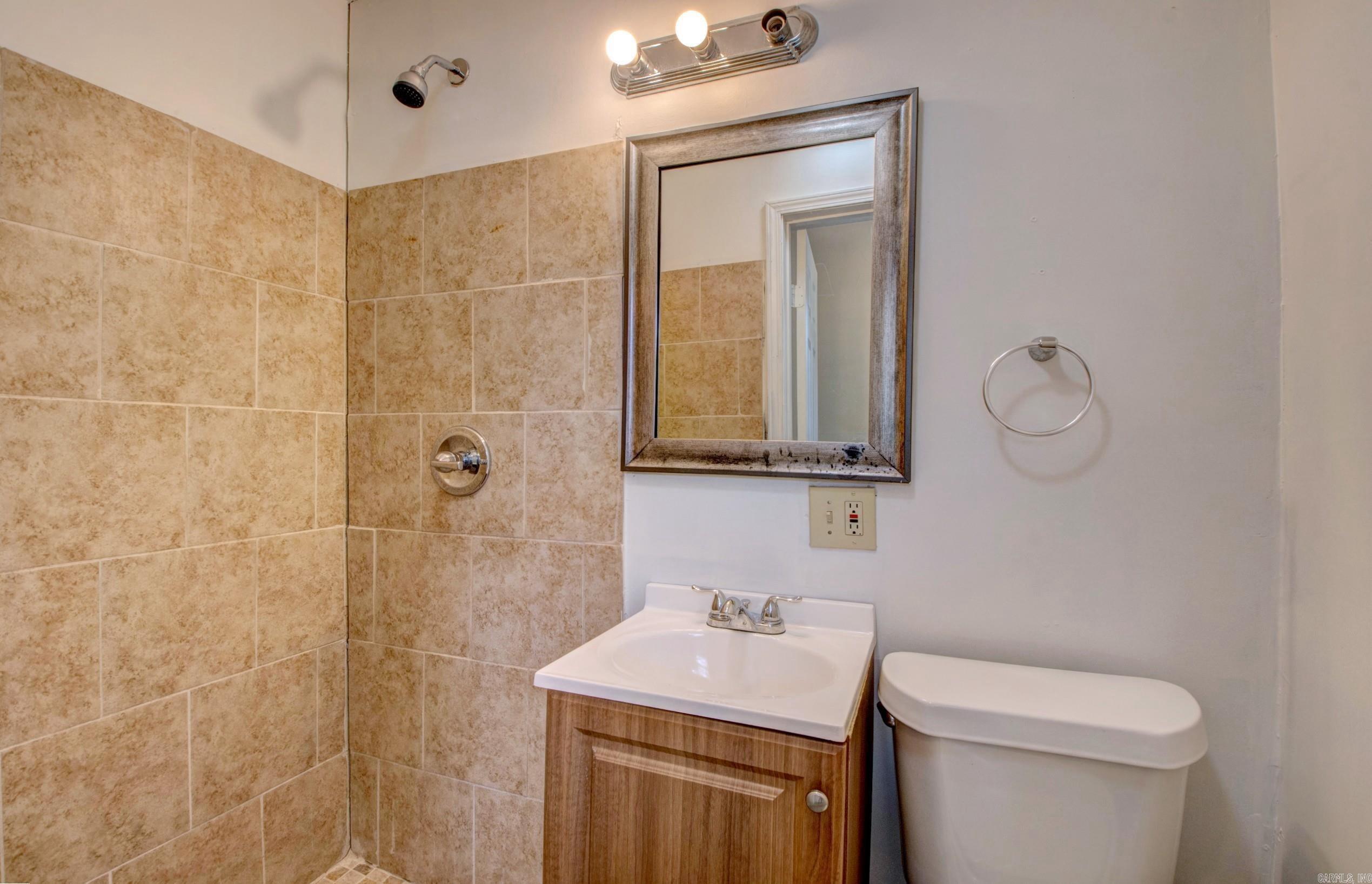 7100 Redwood  Little Rock, AR