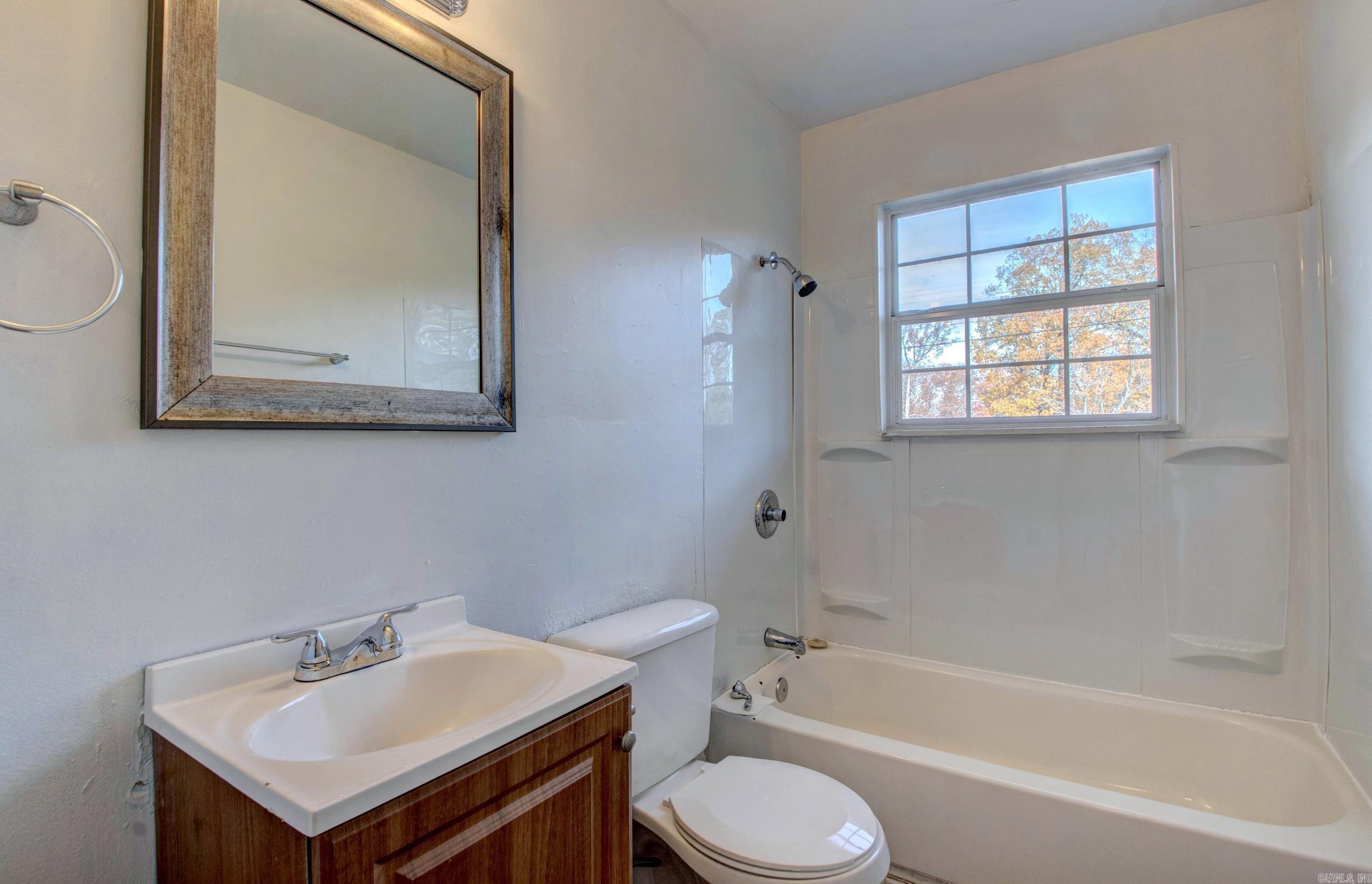 7100 Redwood  Little Rock, AR