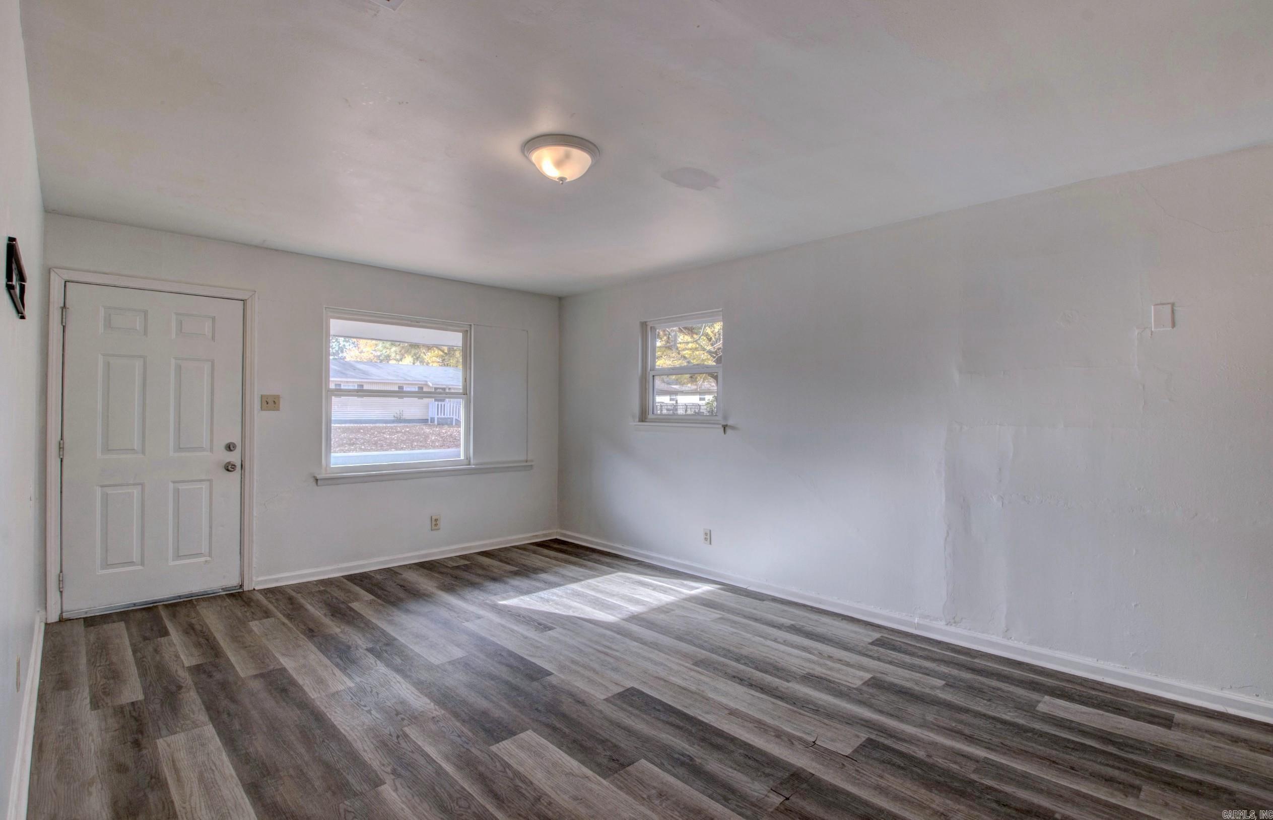 7100 Redwood  Little Rock, AR