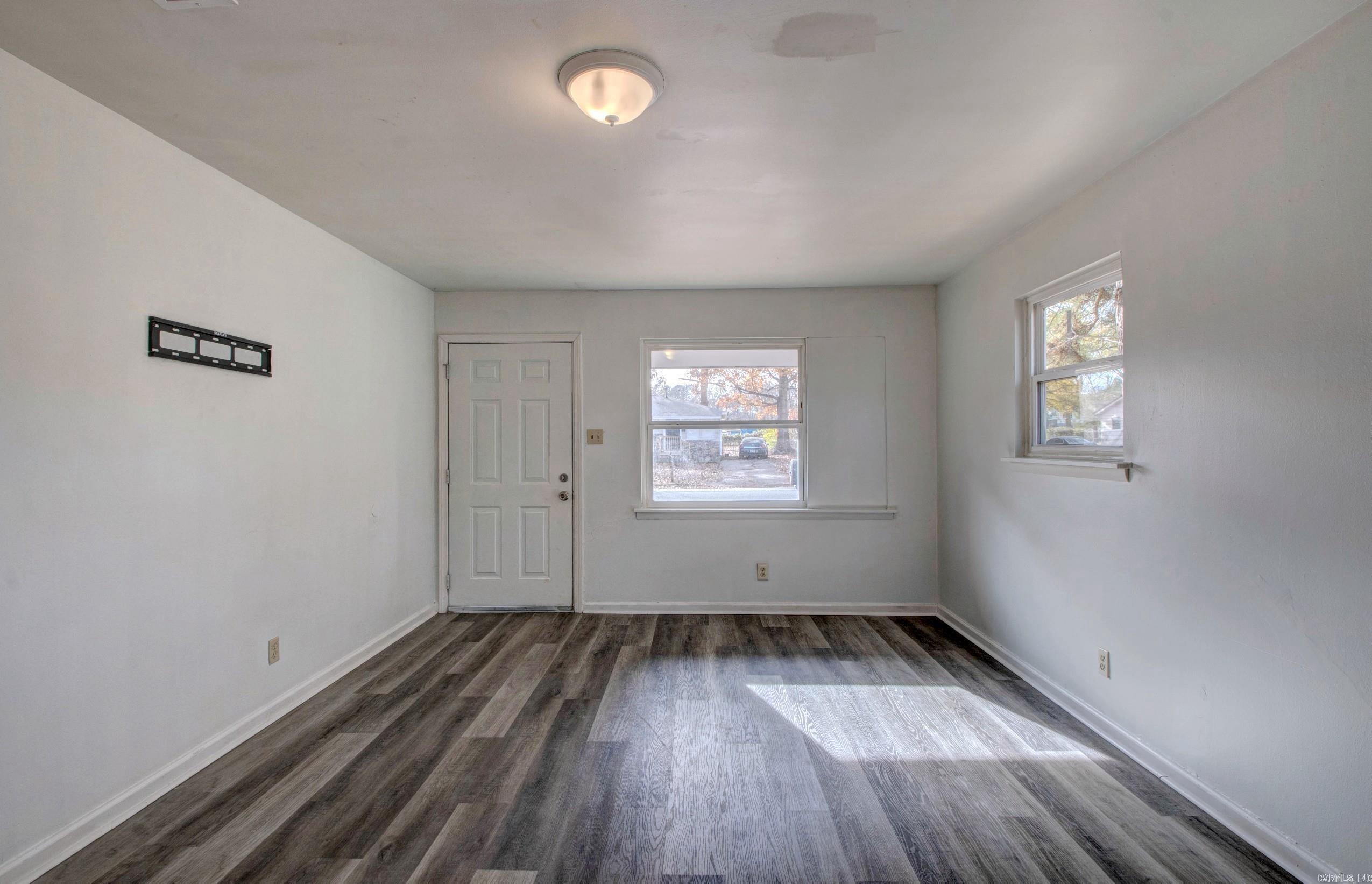 7100 Redwood  Little Rock, AR