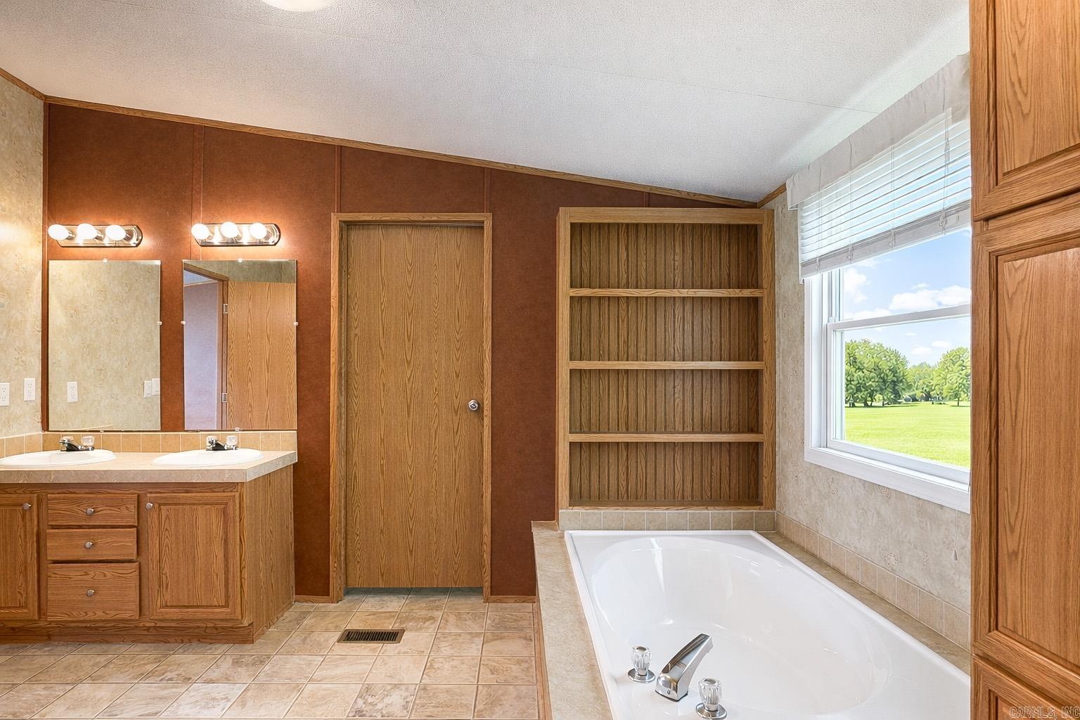 9309 Chaparral  Pine Bluff, AR