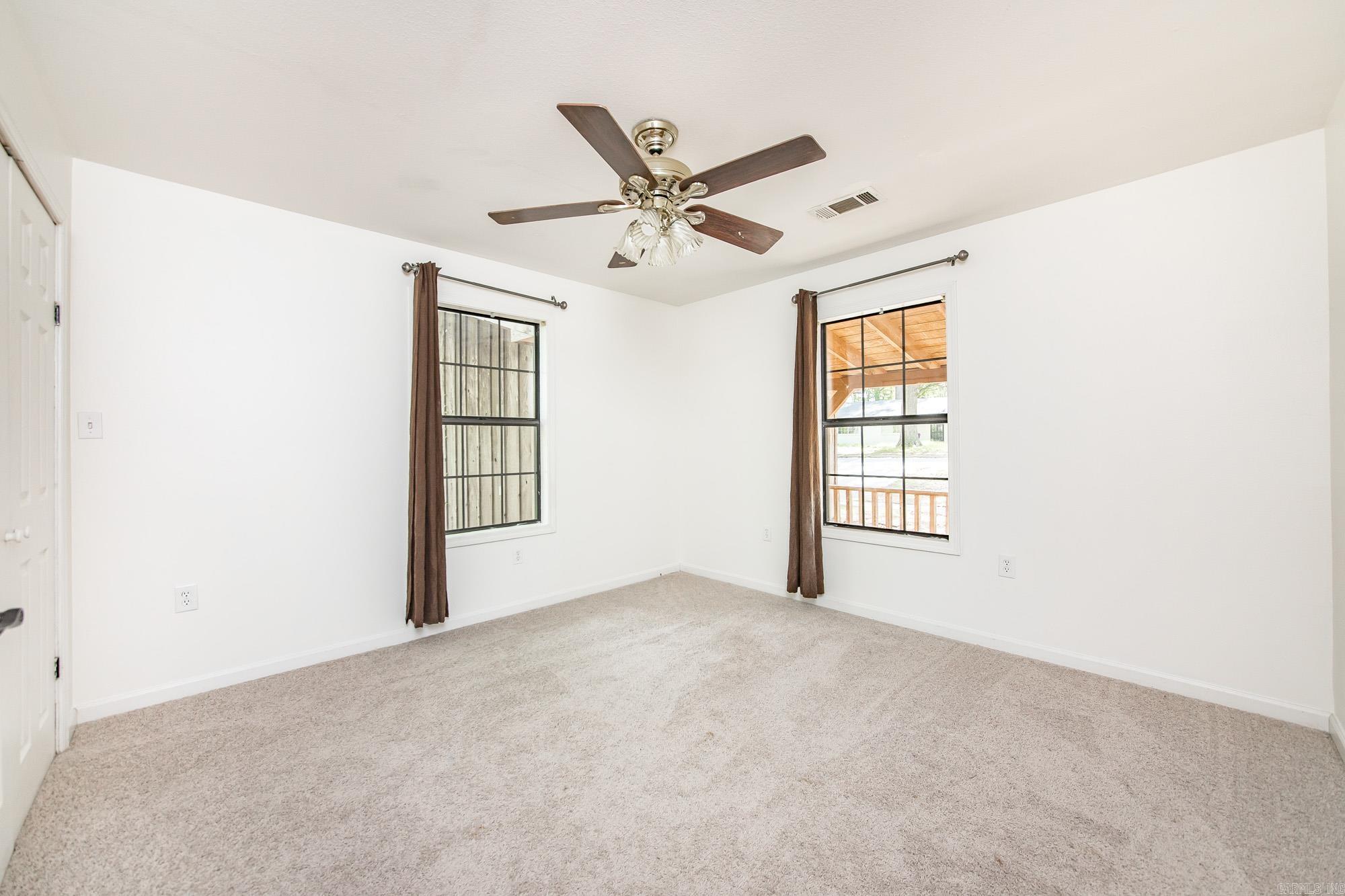 1600 E Lakeview  Benton, AR