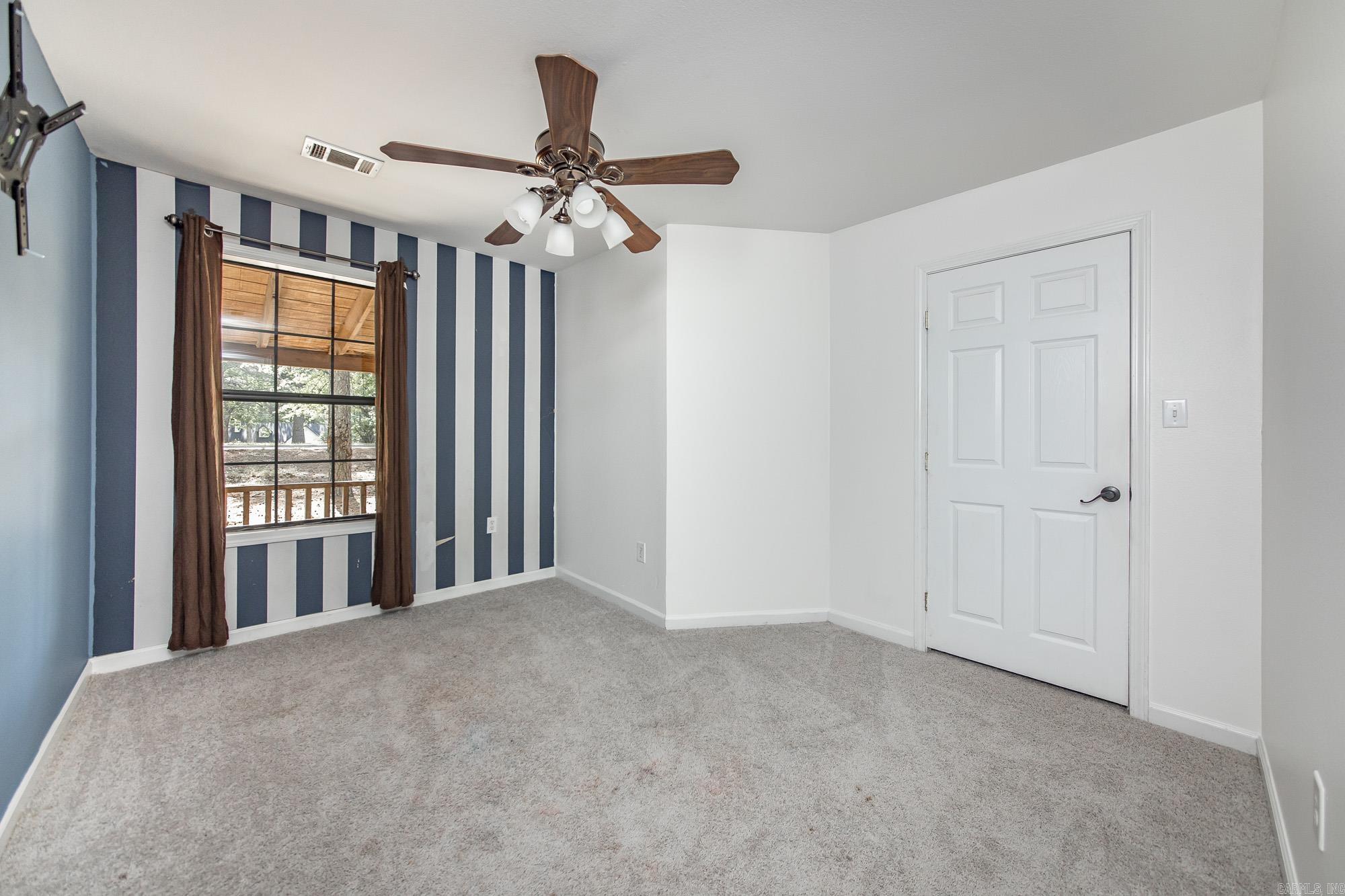 1600 E Lakeview  Benton, AR