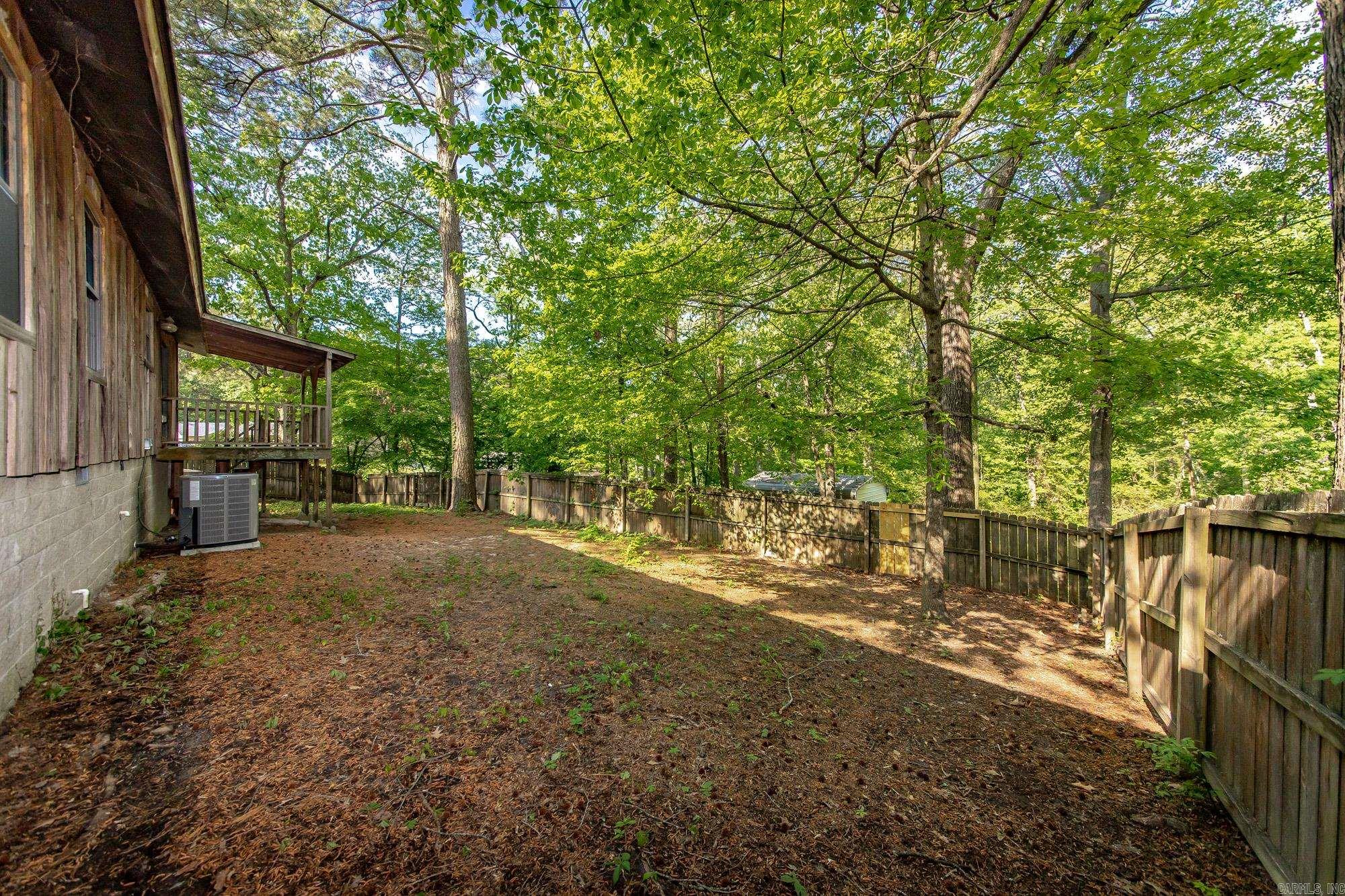 1600 E Lakeview  Benton, AR