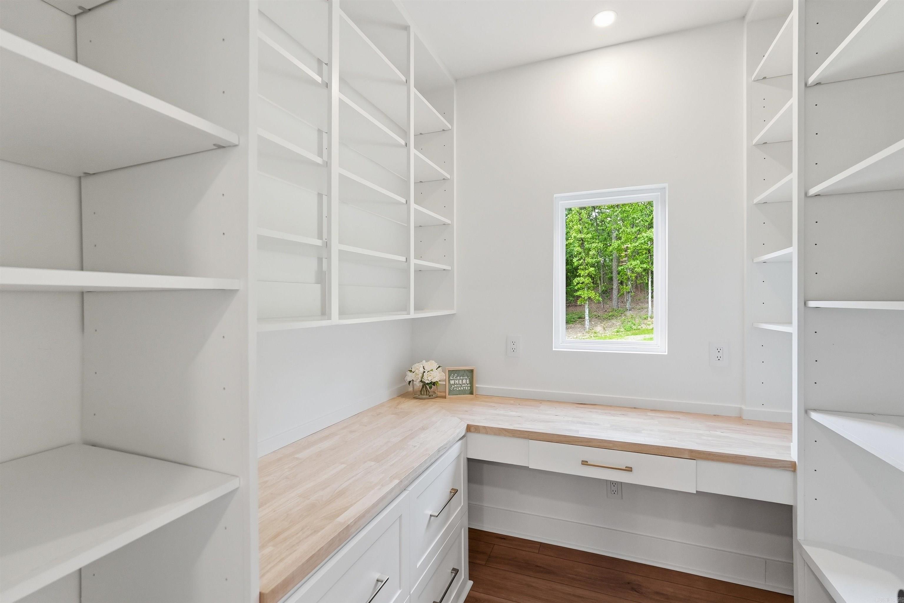 20301 Dwight Little  Roland, AR