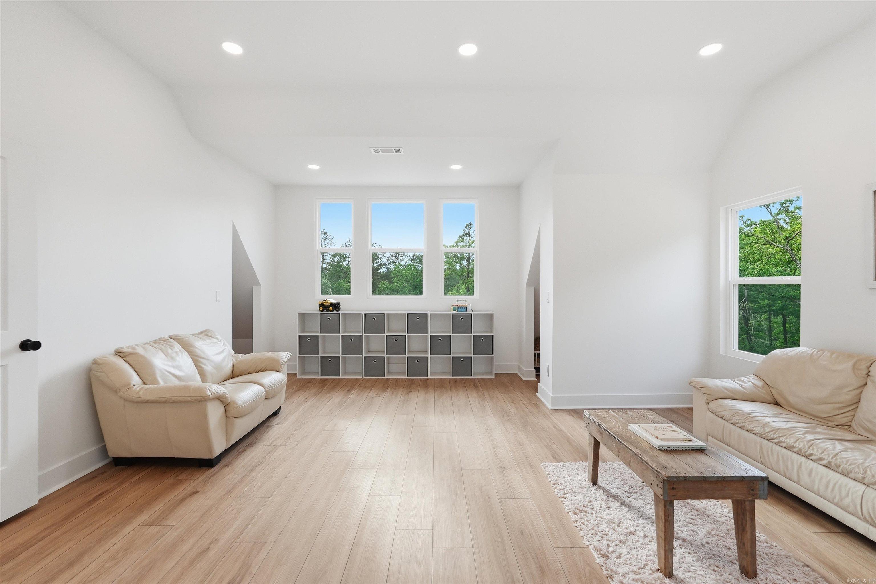 20301 Dwight Little  Roland, AR