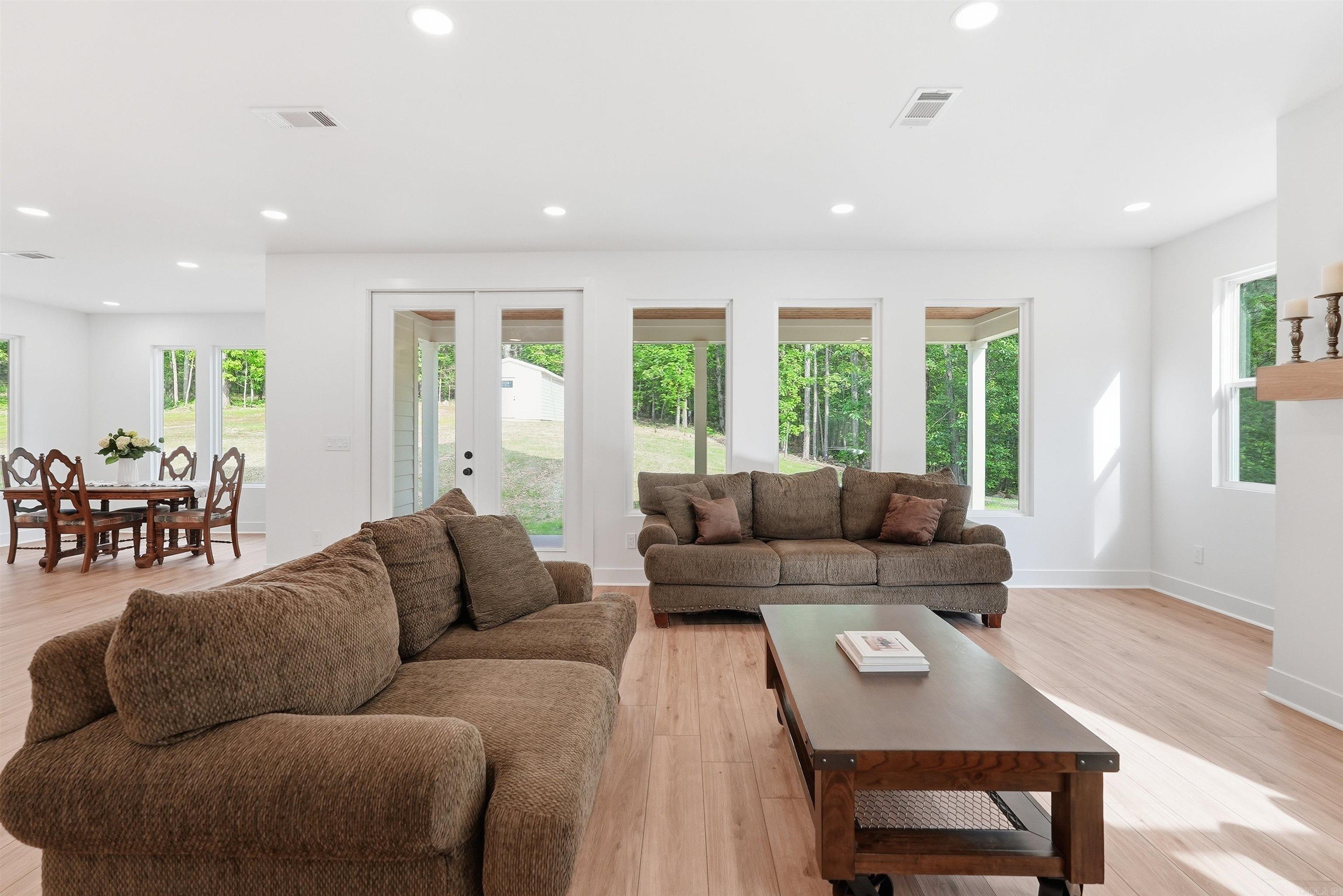 20301 Dwight Little  Roland, AR