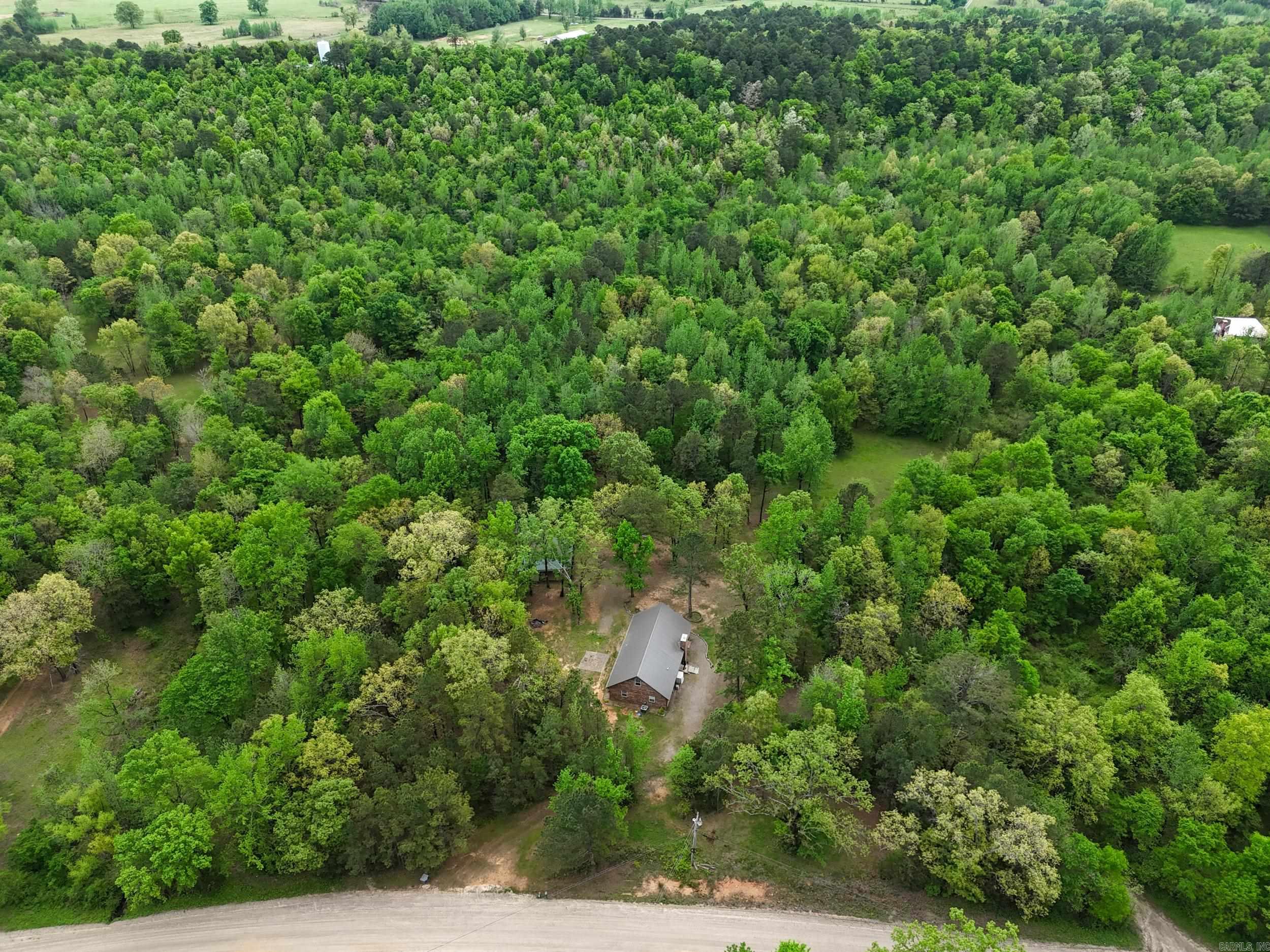 2238 County Road 3190  Clarksville, AR