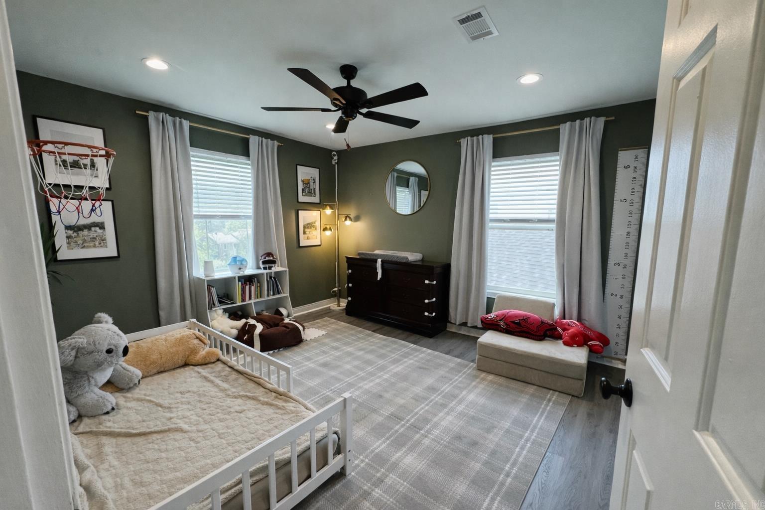 29 Summerland Ct  Little Rock, AR