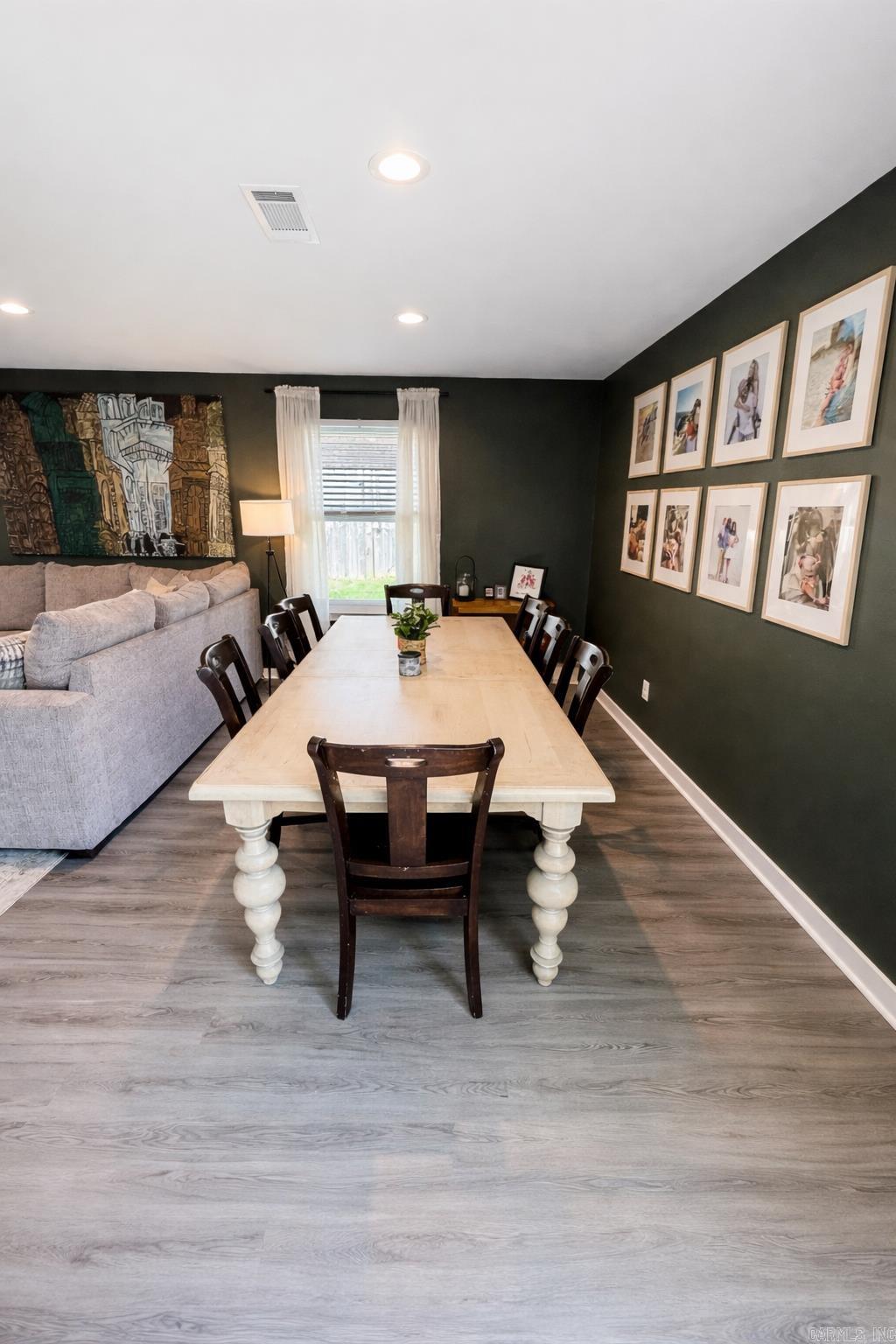 29 Summerland Ct  Little Rock, AR