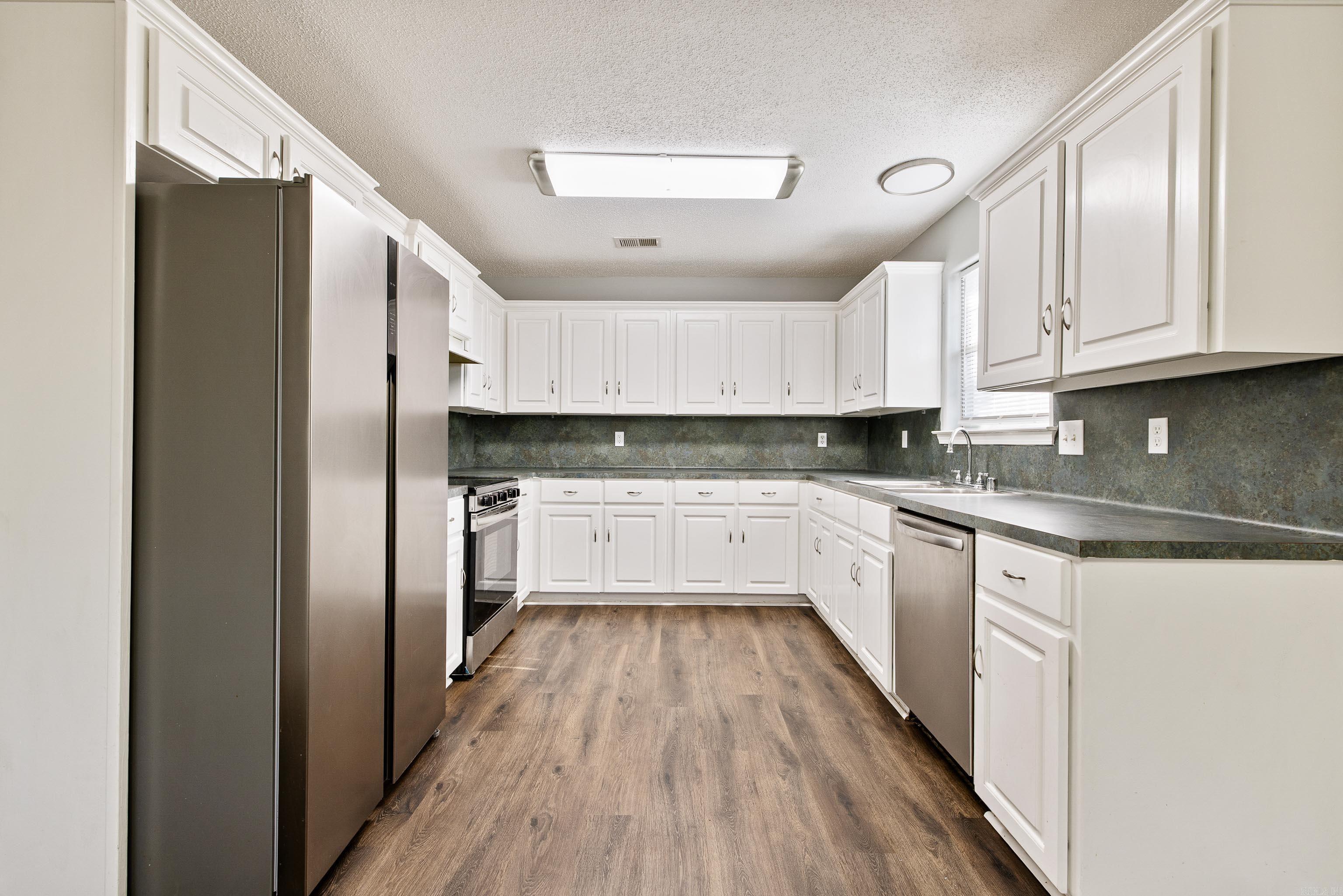 71 Cinnamon  Sherwood, AR