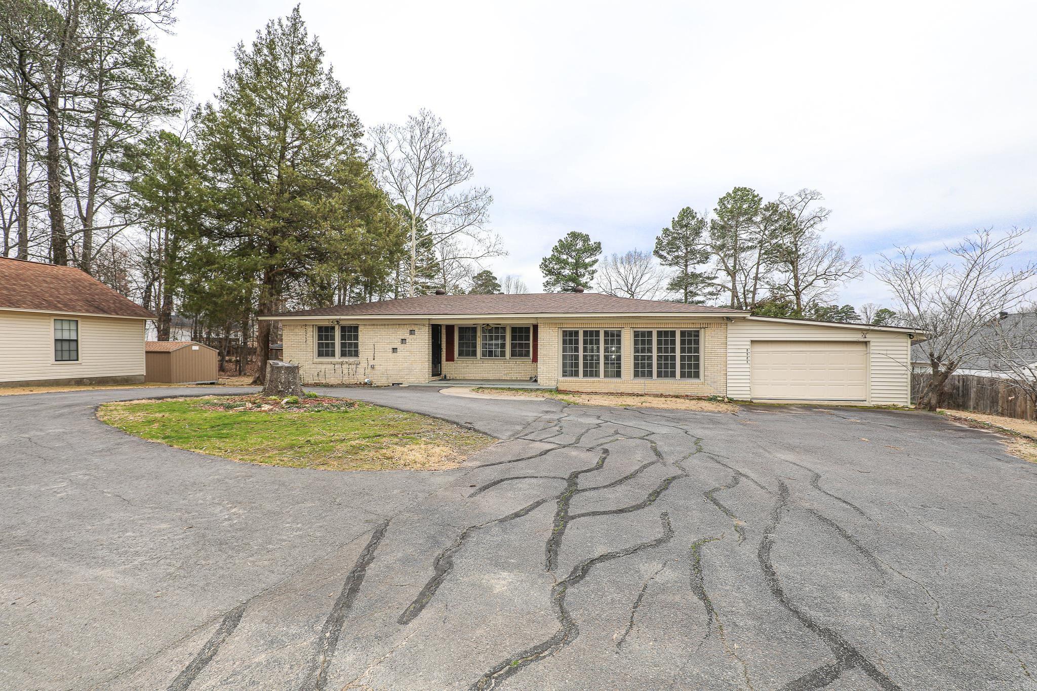 2521 NORTHSHORE  Benton, AR