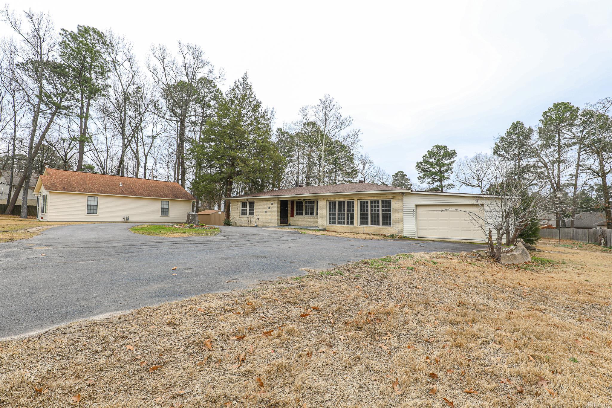 2521 NORTHSHORE  Benton, AR
