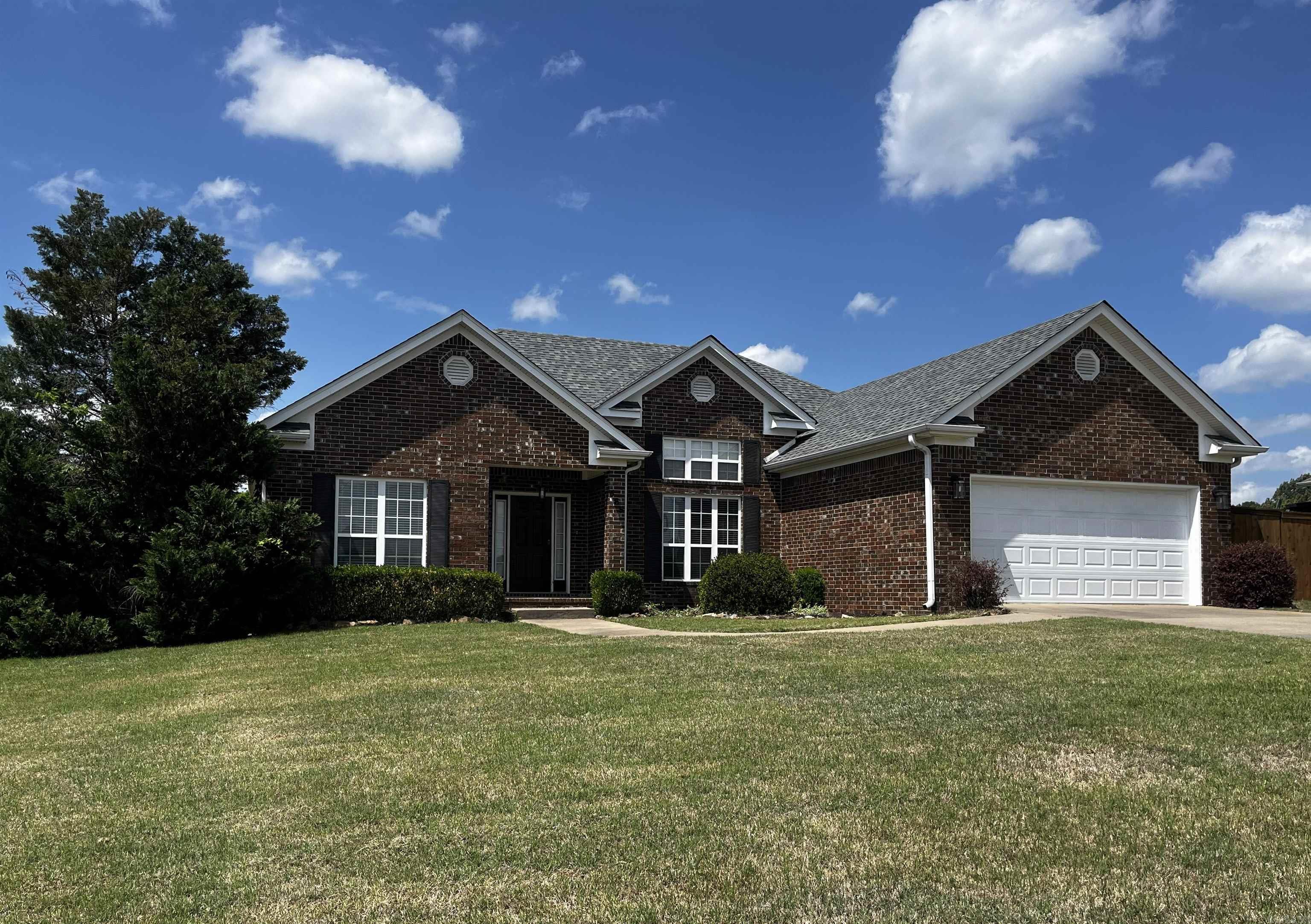 565 Triple J  Lonoke, AR