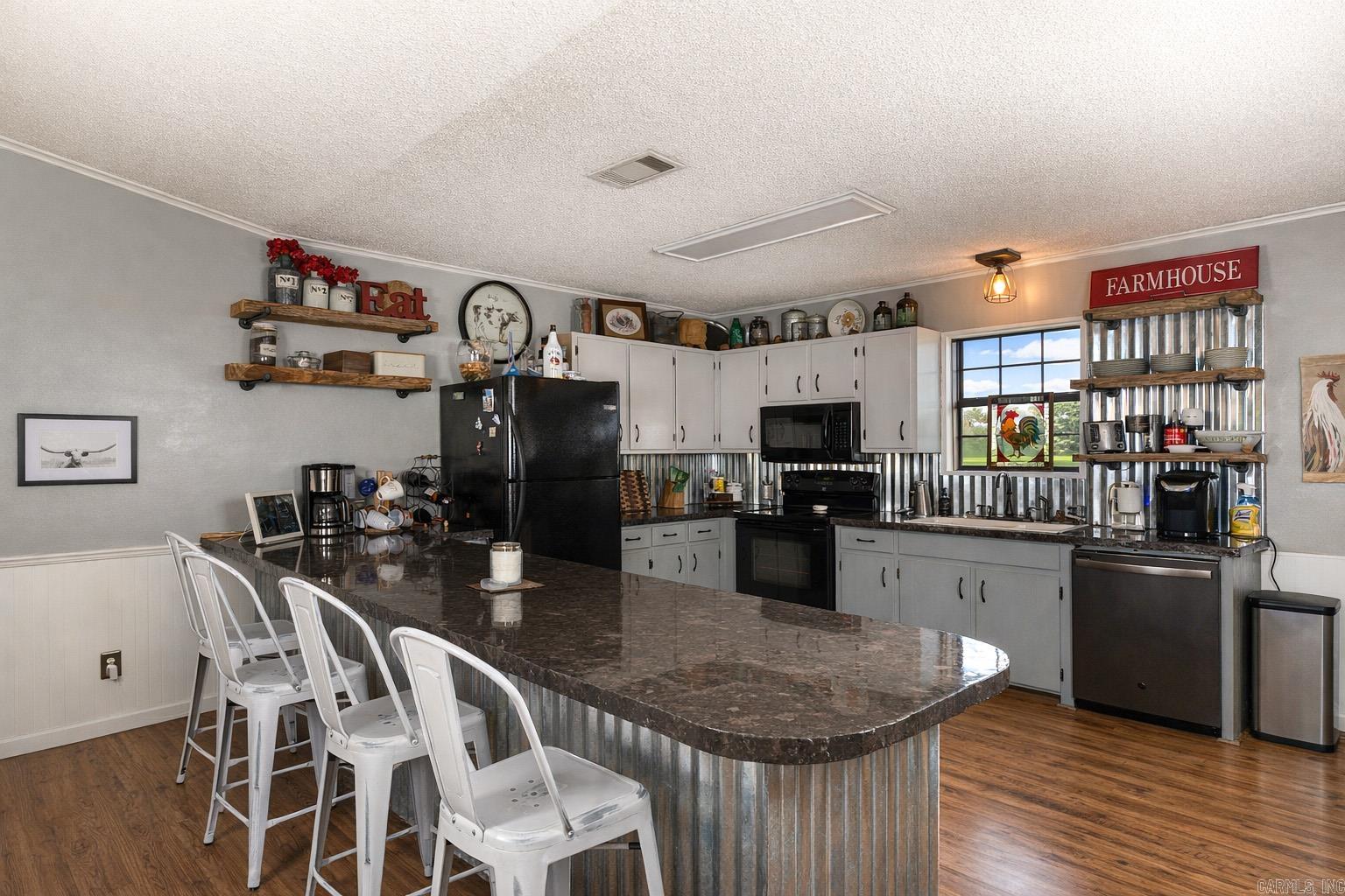 6820 Sunset Road  White Hall, AR