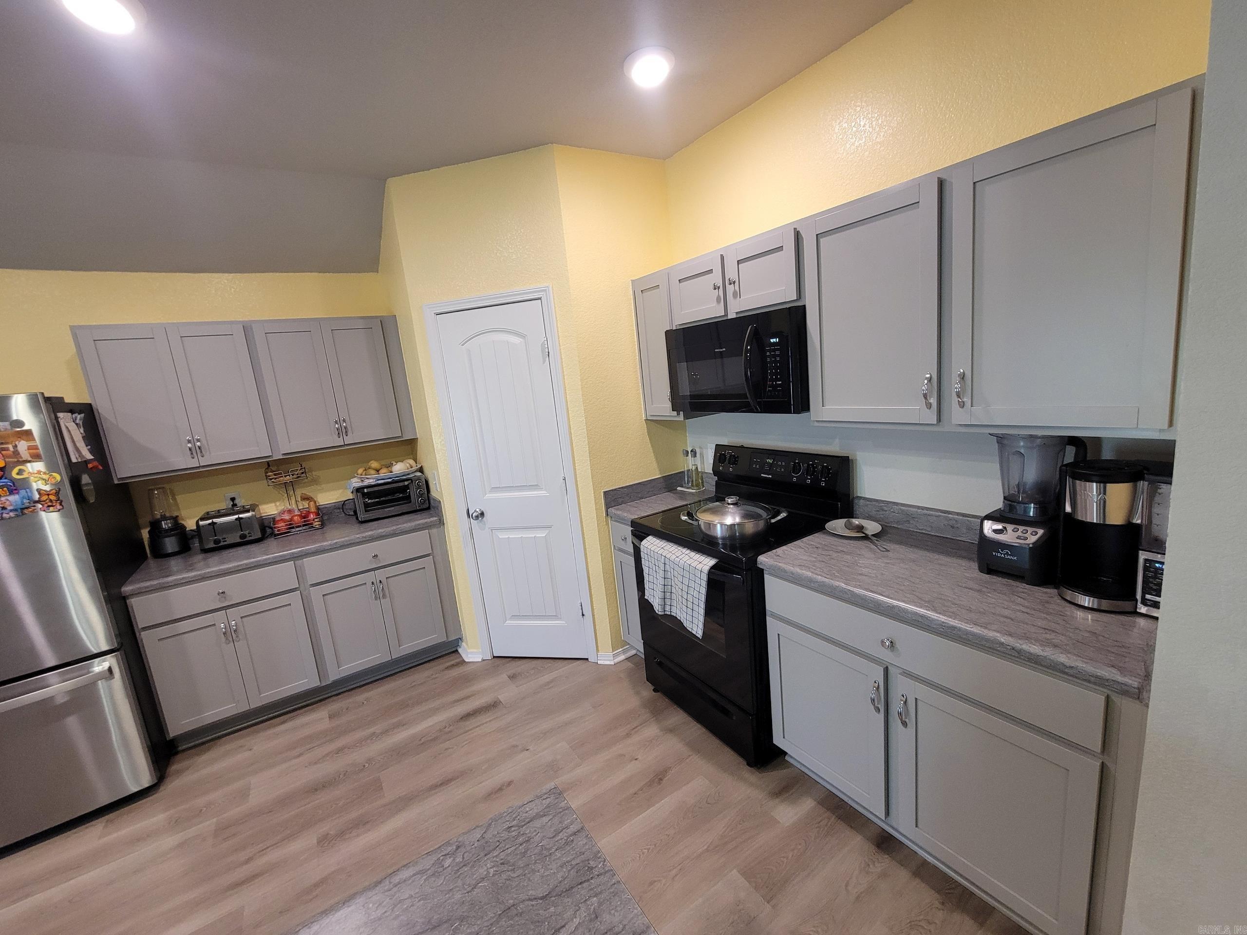 27 Curly Leaf  Conway, AR