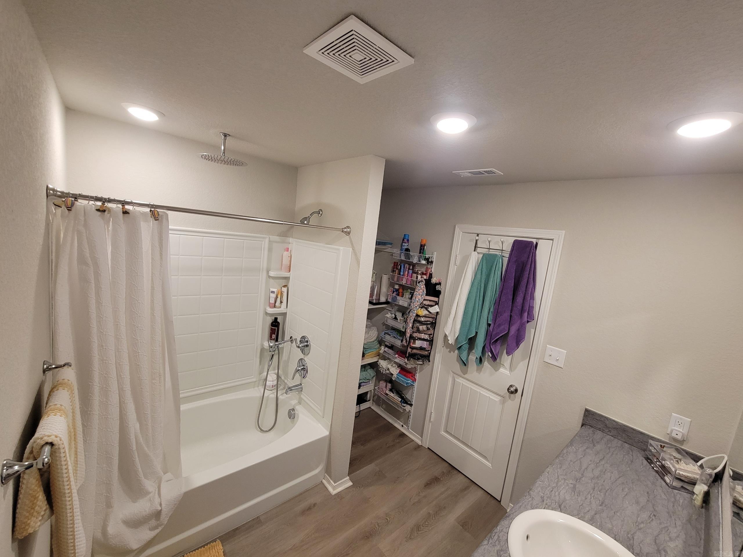 27 Curly Leaf  Conway, AR