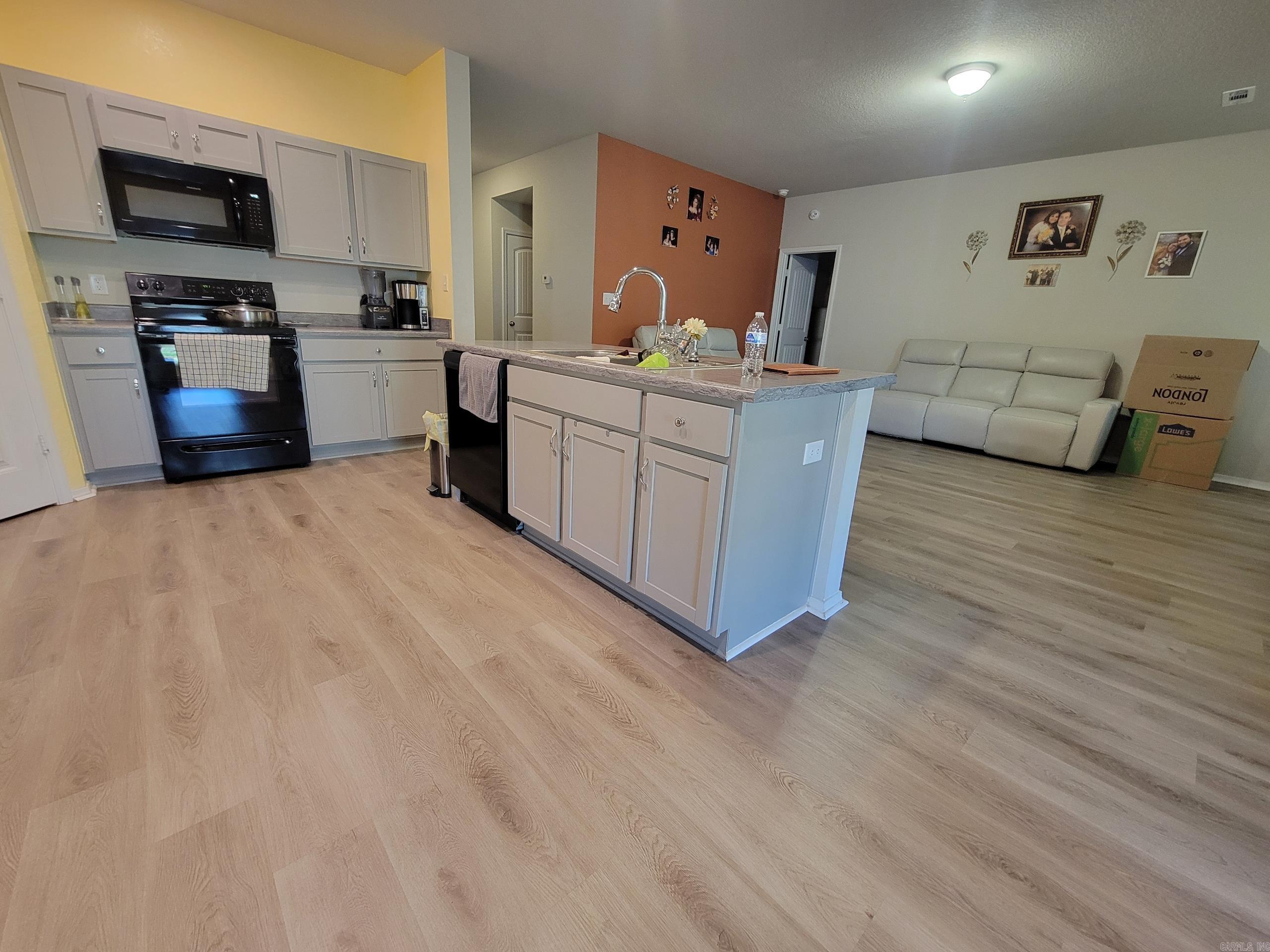 27 Curly Leaf  Conway, AR