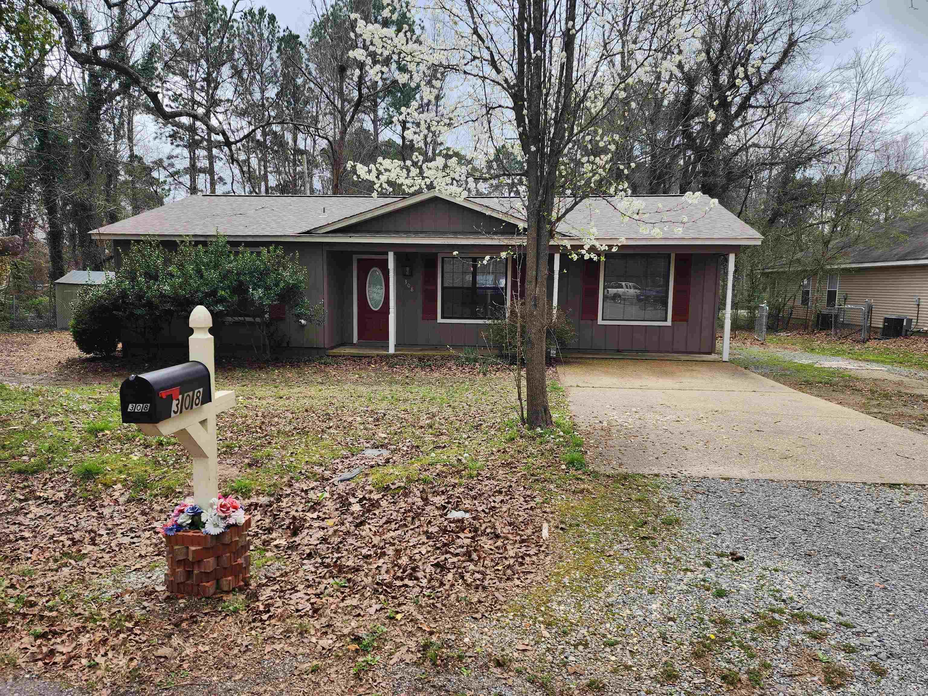 308 NE 2nd  Bryant, AR