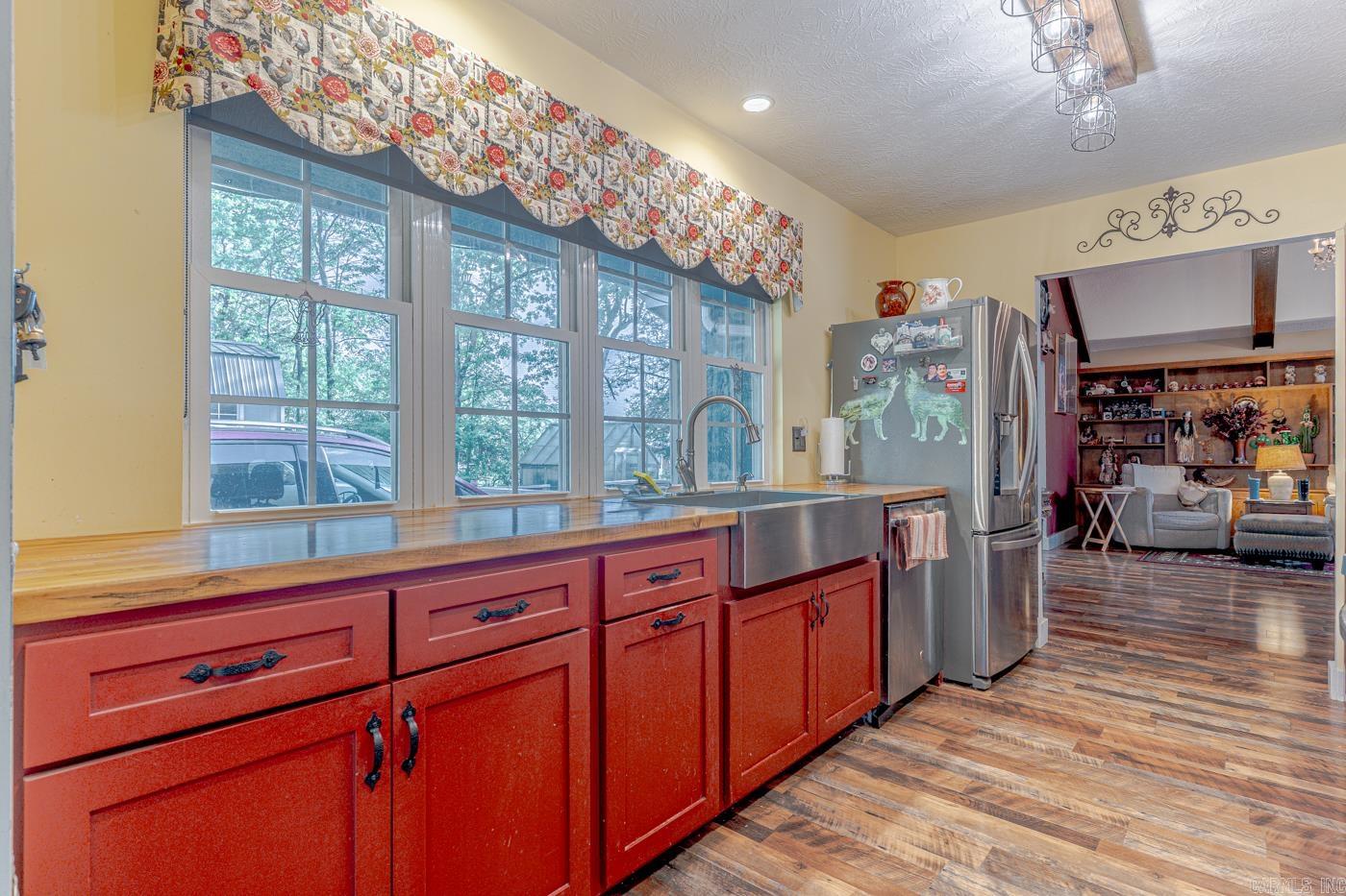 208 Fairway Dr  Horseshoe Bend, AR