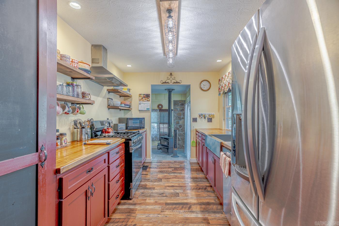 208 Fairway Dr  Horseshoe Bend, AR