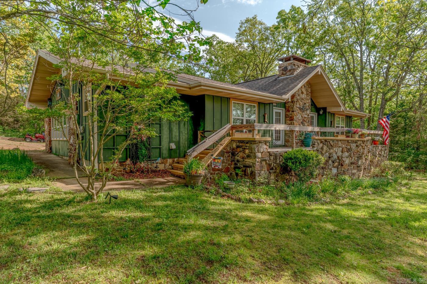 208 Fairway Dr  Horseshoe Bend, AR