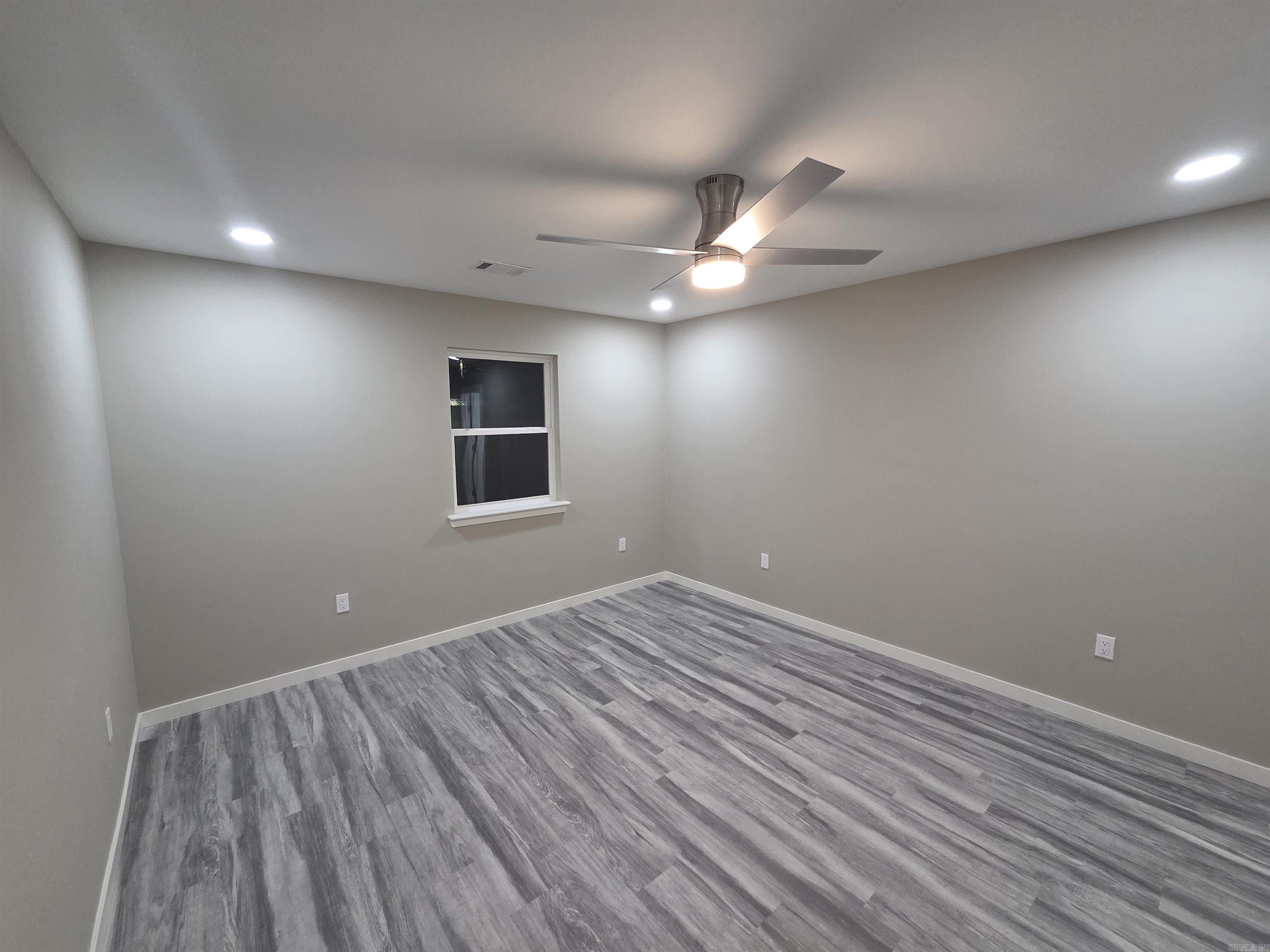 305 Thomas Circle  Lonoke, AR