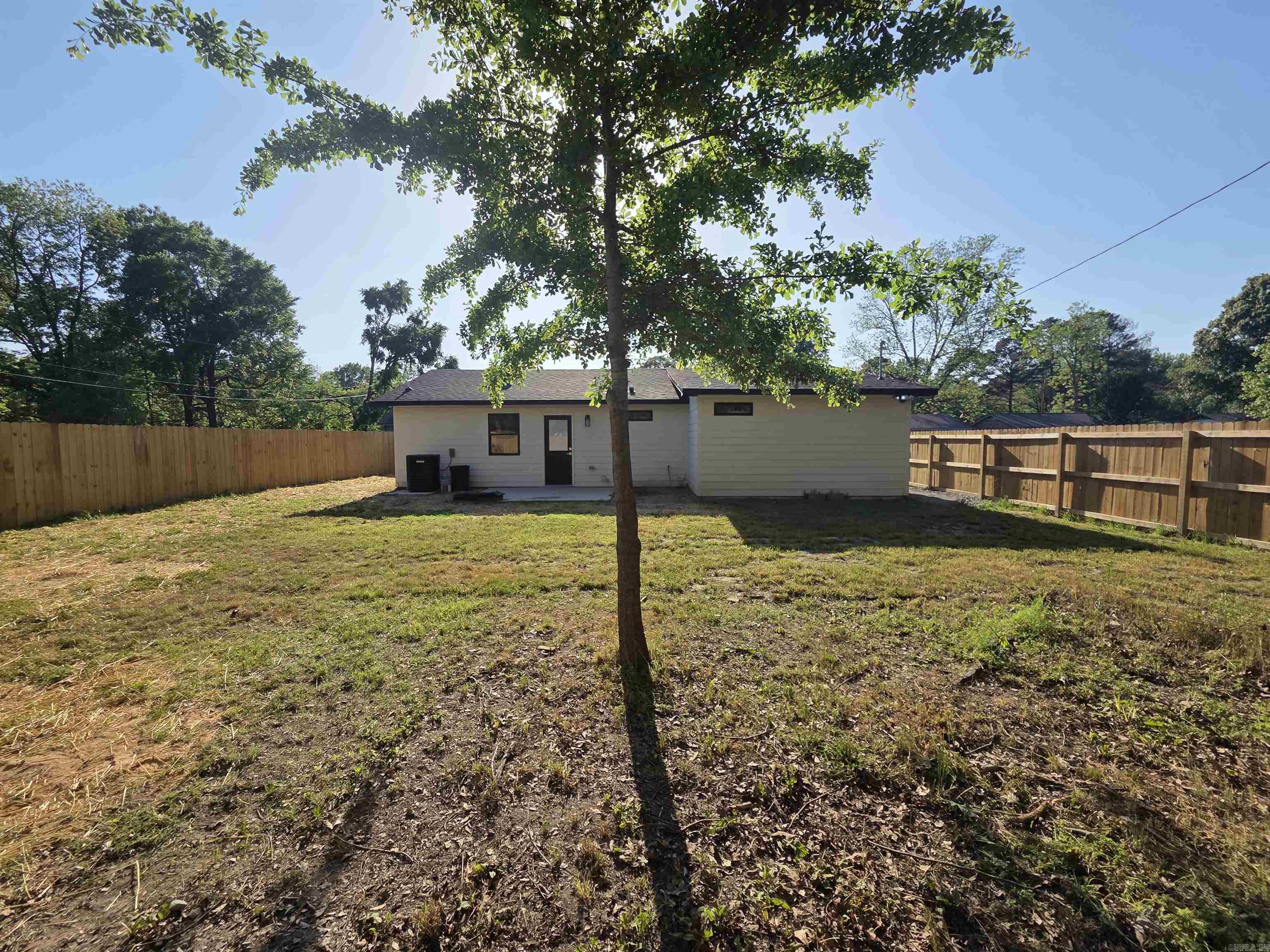 305 Thomas Circle  Lonoke, AR